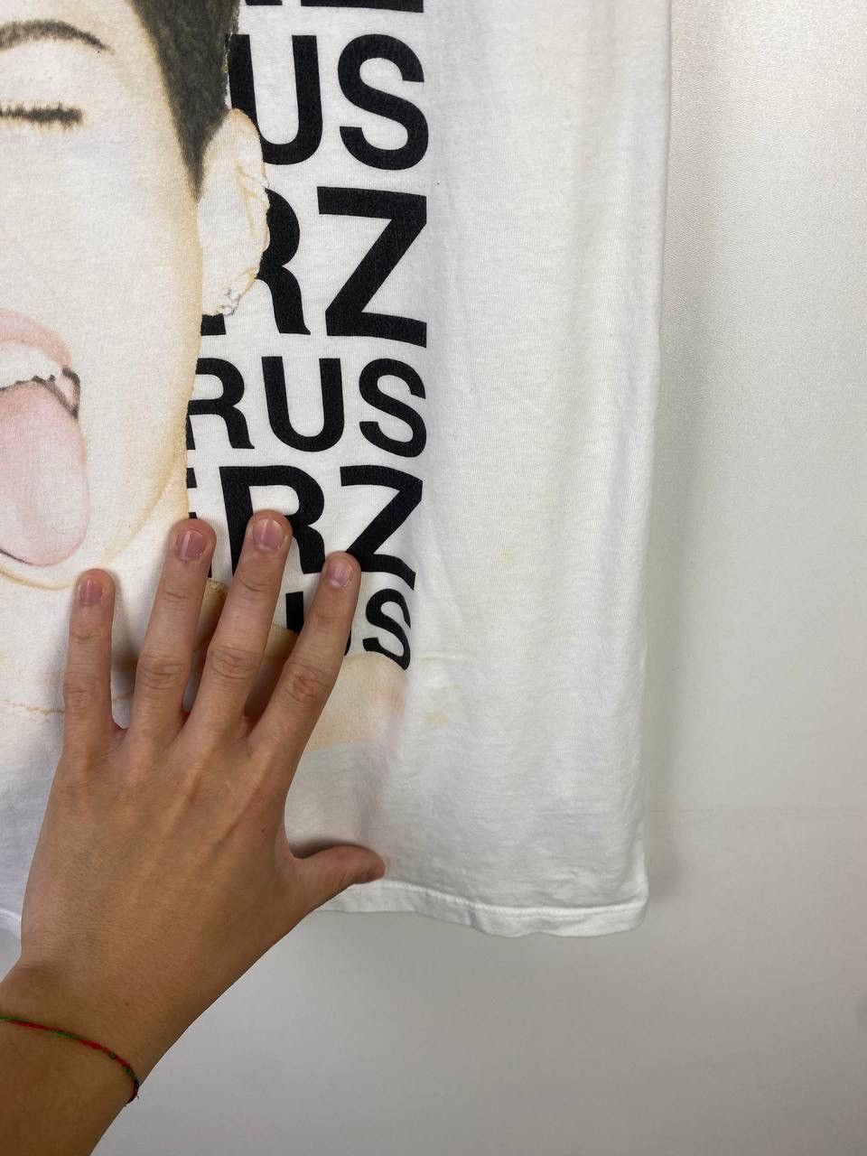 Vintage Miley Cyrus vintage t-shirt size S Size US S / EU 44-46 / 1 - 7 Thumbnail