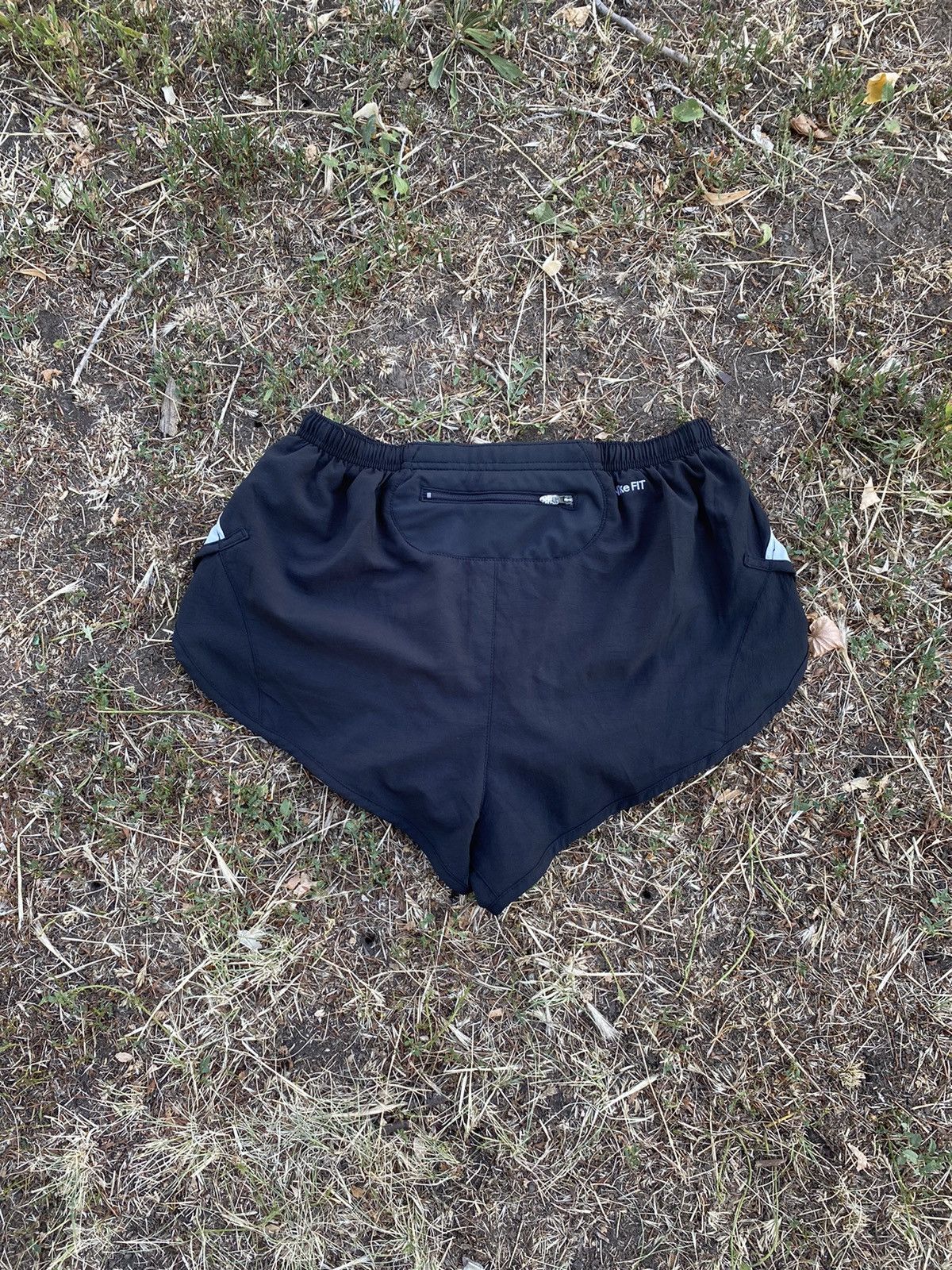 Nike Vintage Nike shorts streetwear swoosh casual y2k size M Size US 32 / EU 48 - 2 Thumbnail