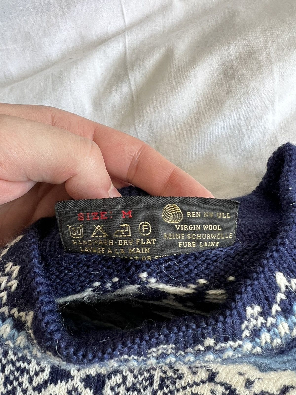 Vintage Awesome Knitwear Nordstrikk Design / Dale of Norway style Size US M / EU 48-50 / 2 - 3 Thumbnail