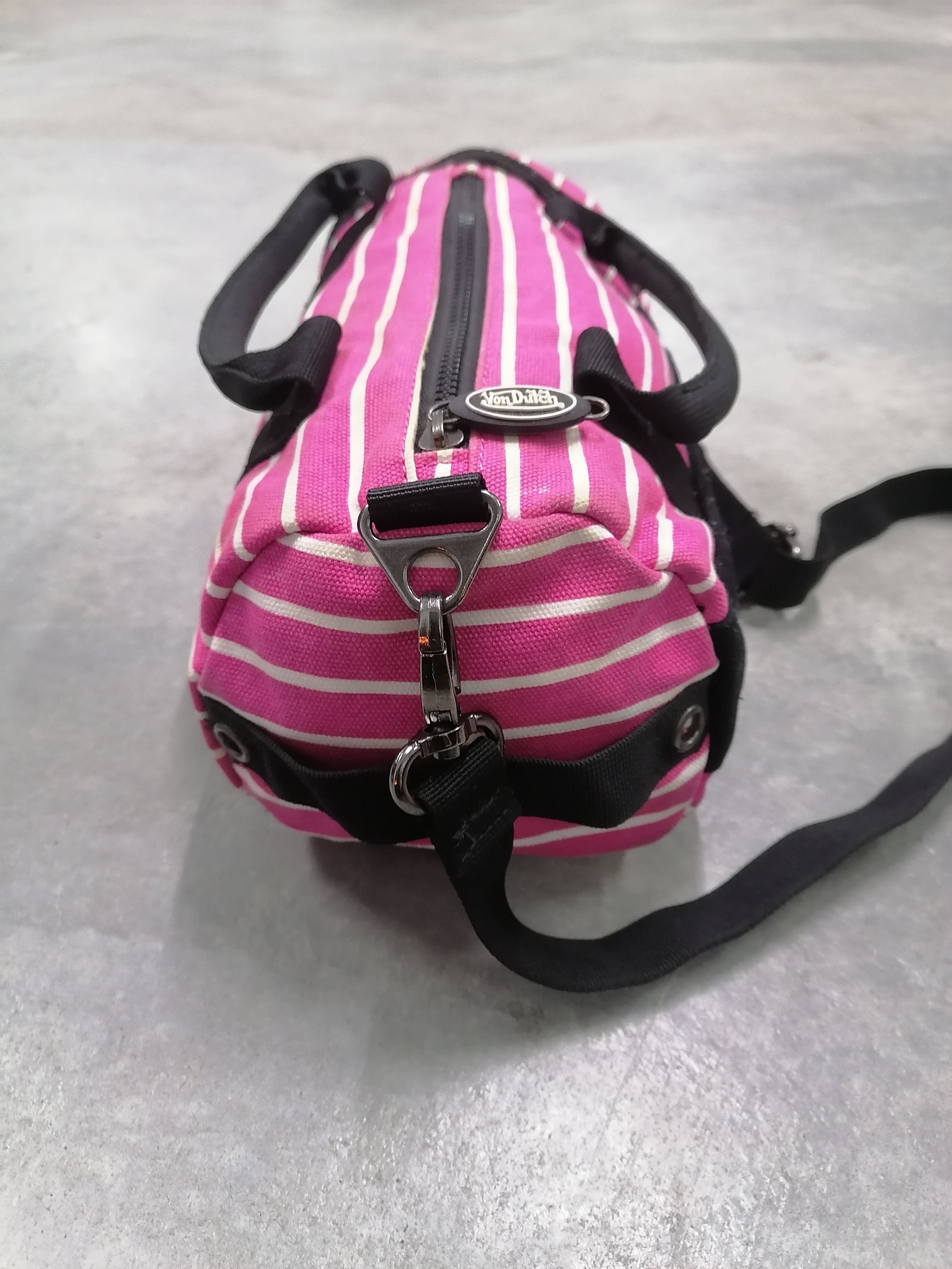 Von Dutch 🔥Von Dutch Pink Stripe Duffle Bag⚡ Size ONE SIZE - 4 Thumbnail