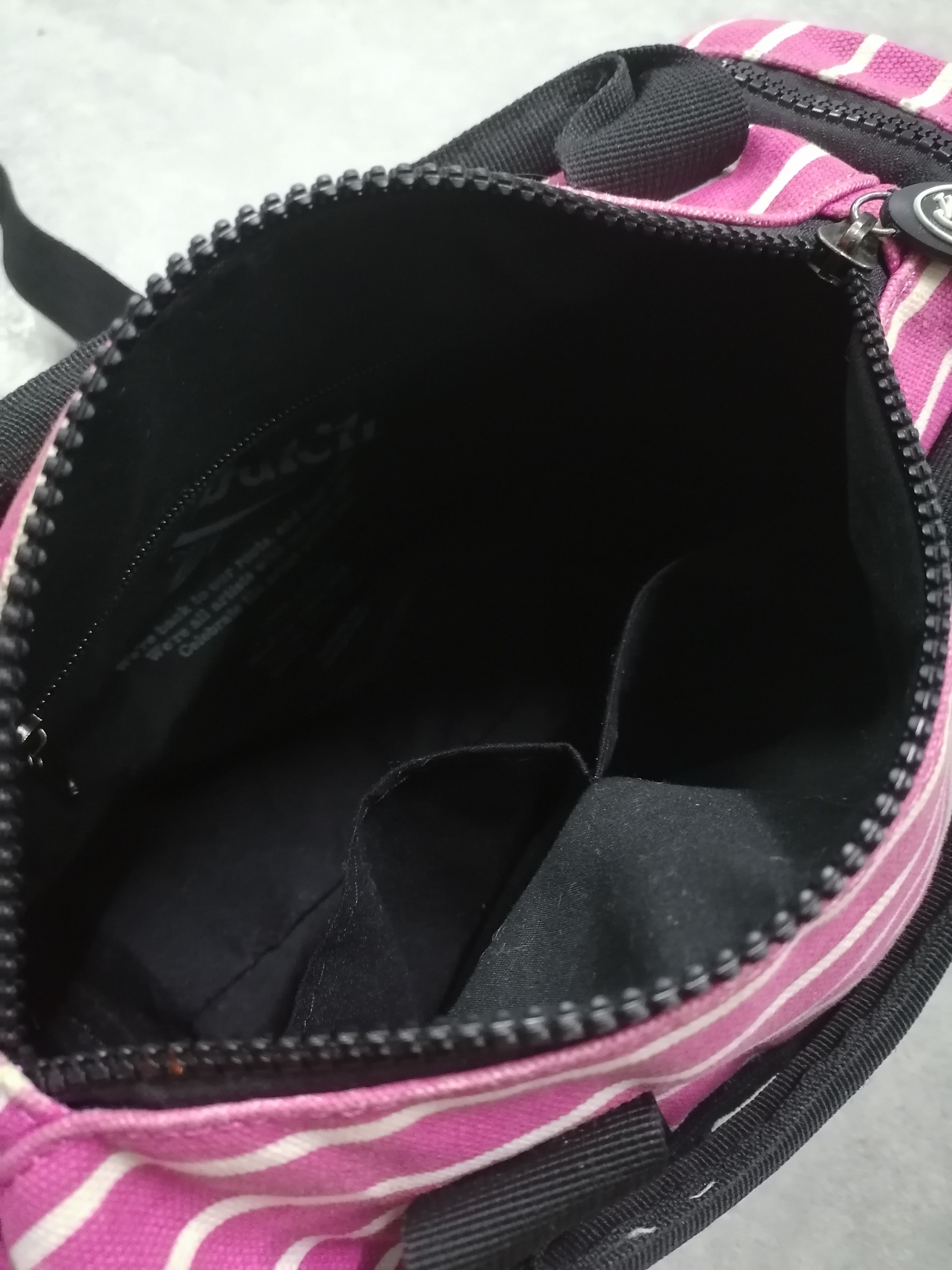 Von Dutch 🔥Von Dutch Pink Stripe Duffle Bag⚡ Size ONE SIZE - 8 Thumbnail