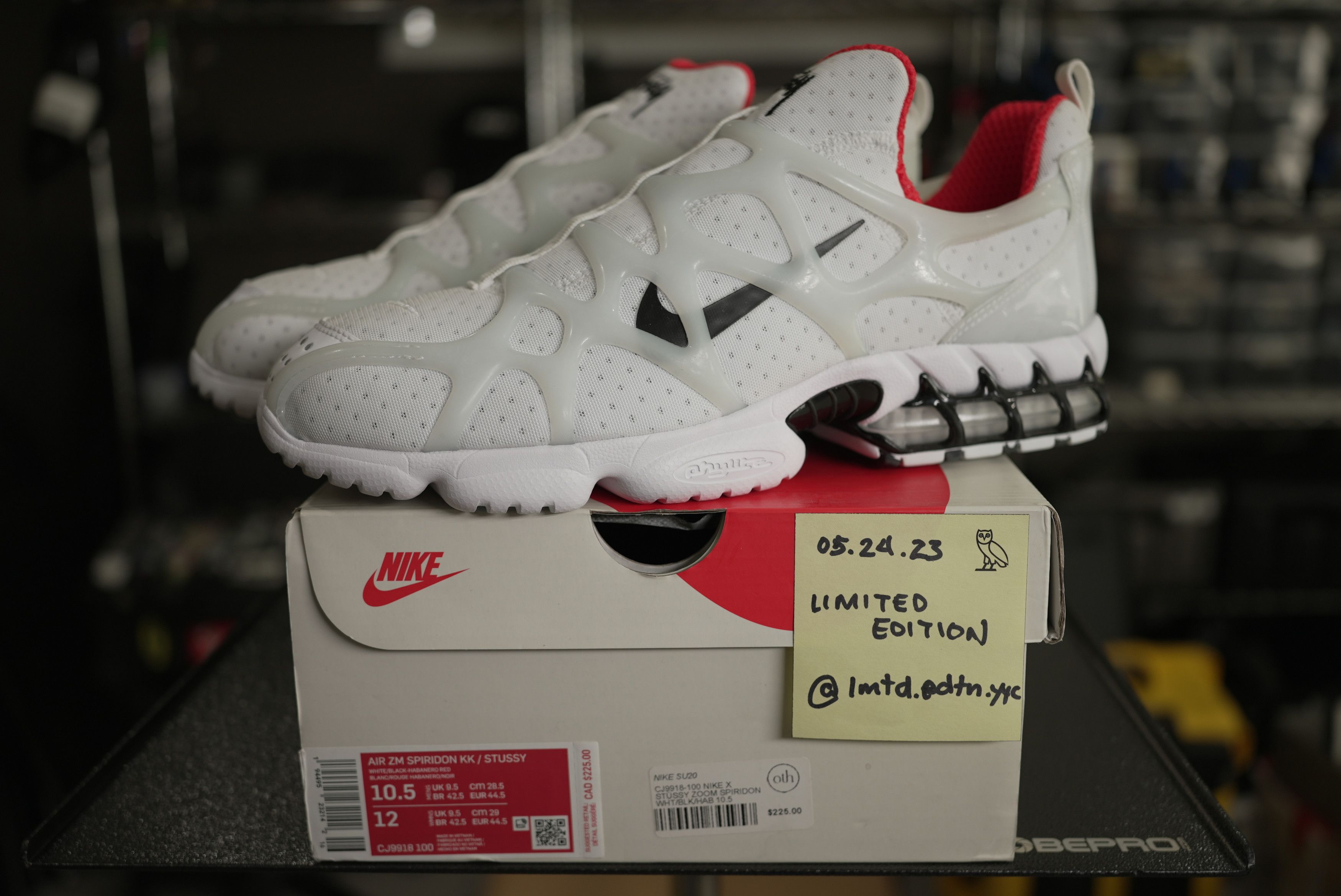 stussy spiridon white