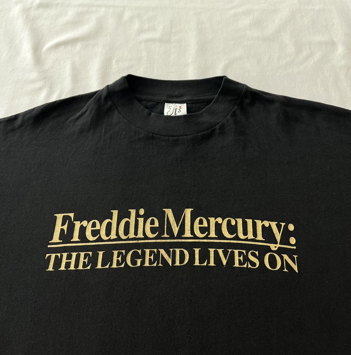 Vintage 90s Freddie Mercury The Legend Lives On Queen Tee