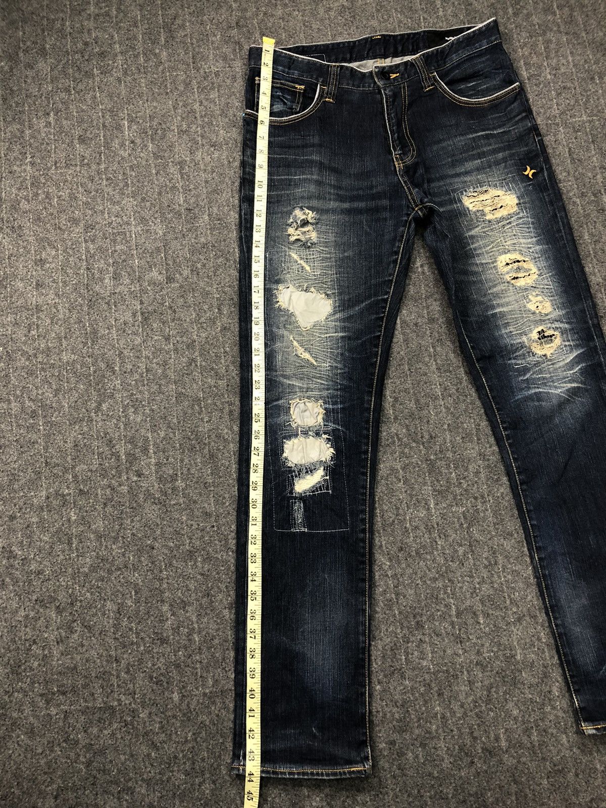 Hurley × Vintage Hurley Distressed Indigo Denim Jeans Unisex Wear Size 34 Size US 34 / EU 50 - 9 Thumbnail