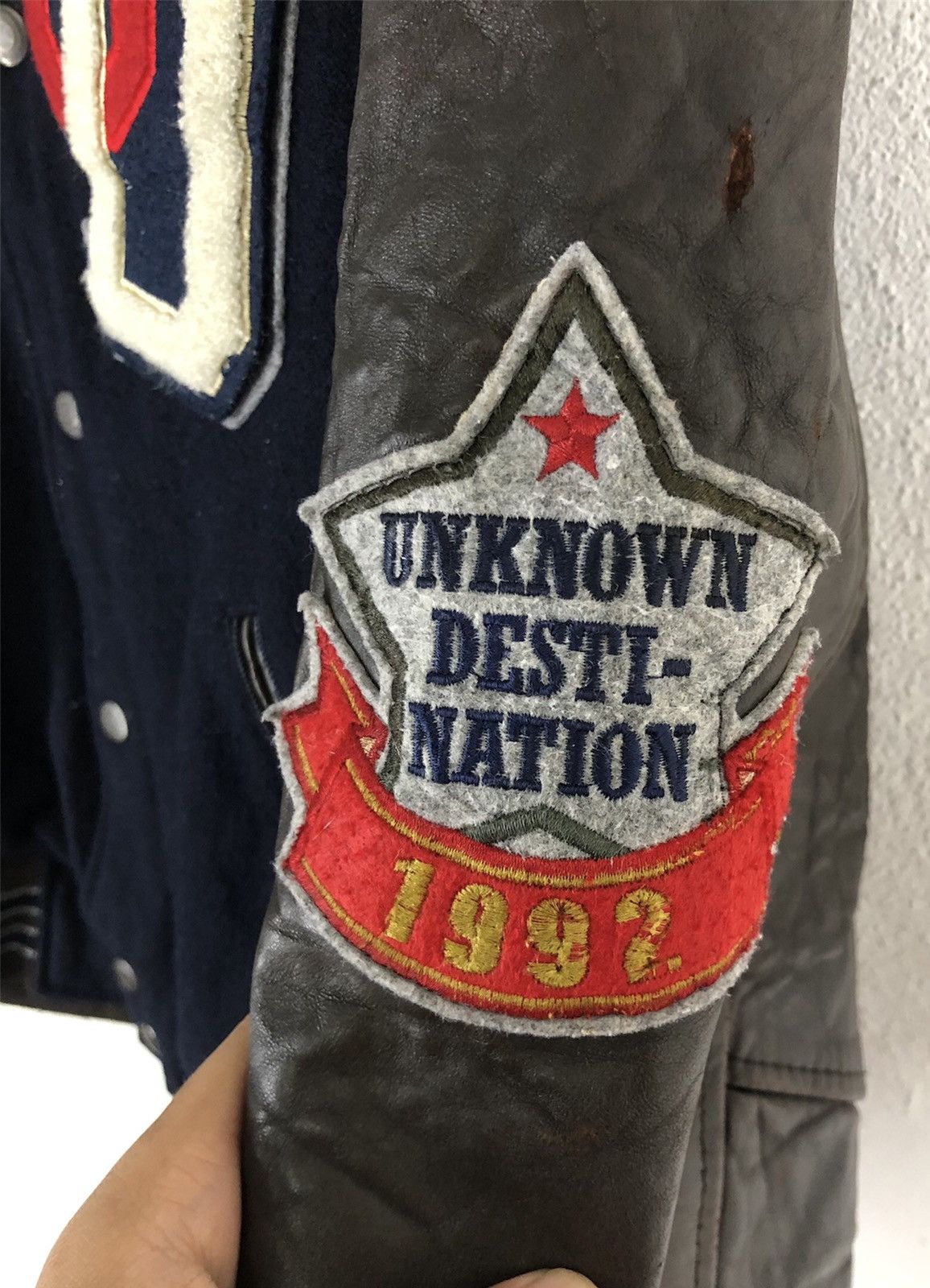 Other Rare unknown destination 90s varsity jacket spel out cw21 Size US L / EU 52-54 / 3 - 9 Thumbnail