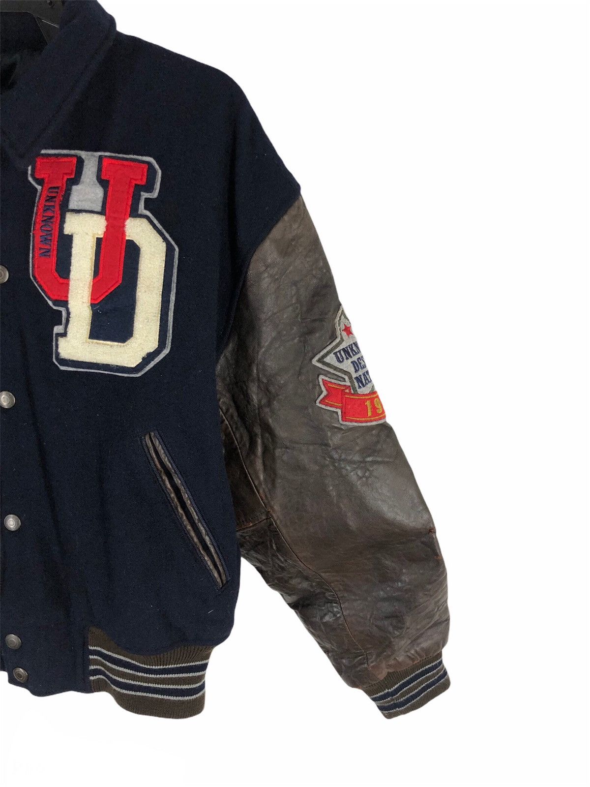 Other Rare unknown destination 90s varsity jacket spel out cw21 Size US L / EU 52-54 / 3 - 7 Thumbnail
