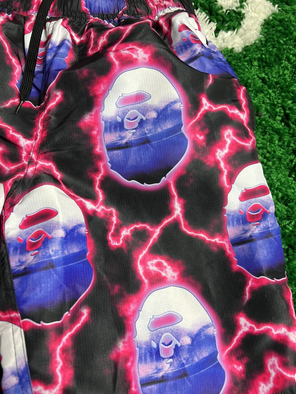 Bape Bape Lightning Track Shorts Size US 34 / EU 50 - 4 Thumbnail