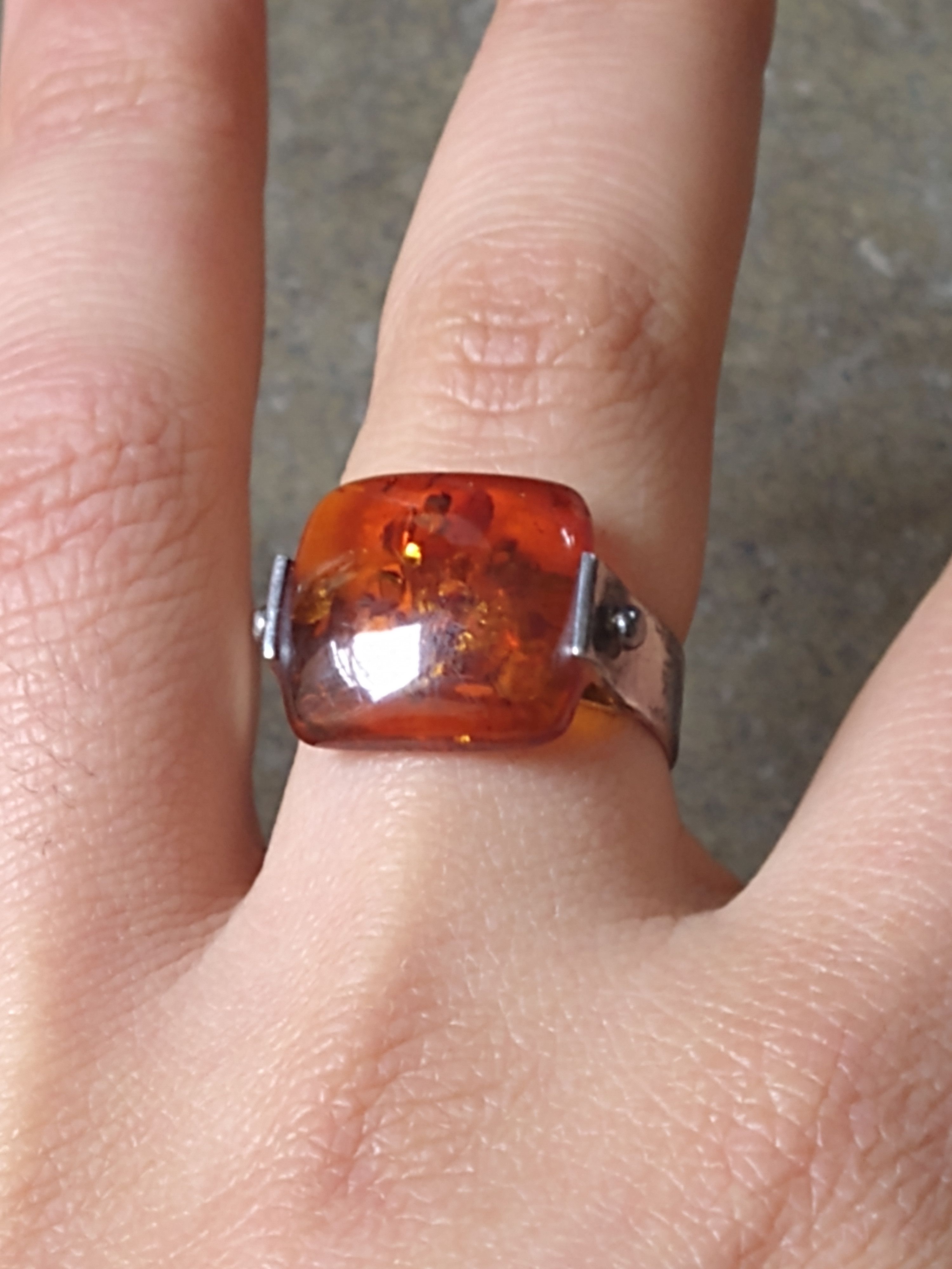 Jewelry Sterling Silver Ring Size 9.25 Orange Amber Modern 6g Size ONE SIZE - 13 Thumbnail