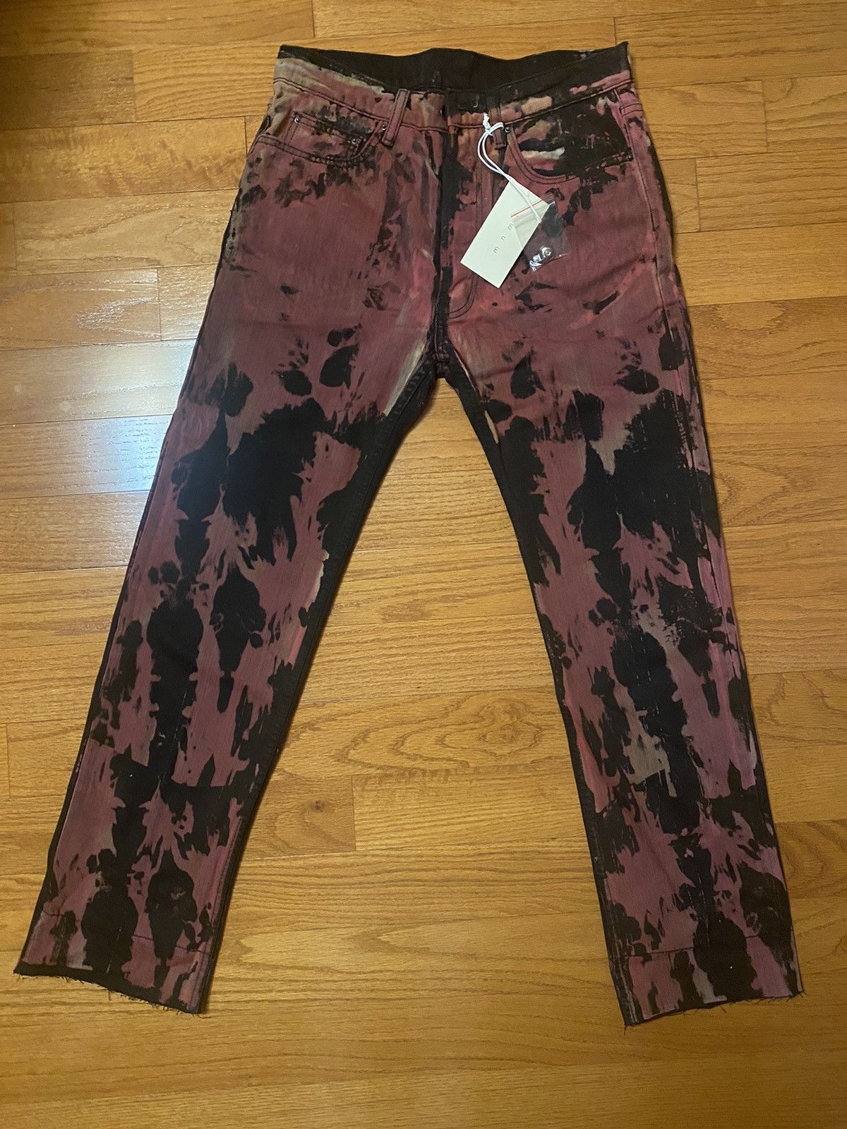 RARE MNML red print design