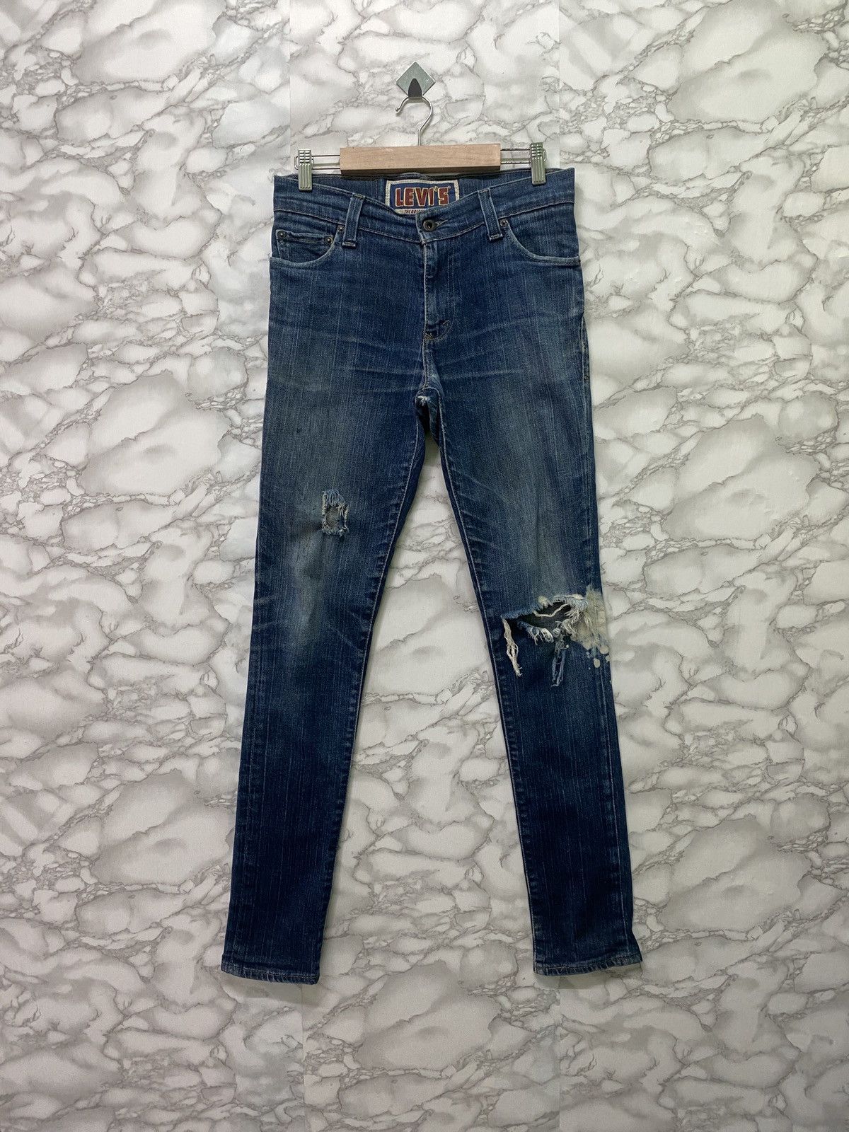 image of Distressed Denim x Levis Vintage Levis 510 Super Skinny Distressed Jeans - L4 in Blue (Size 29)