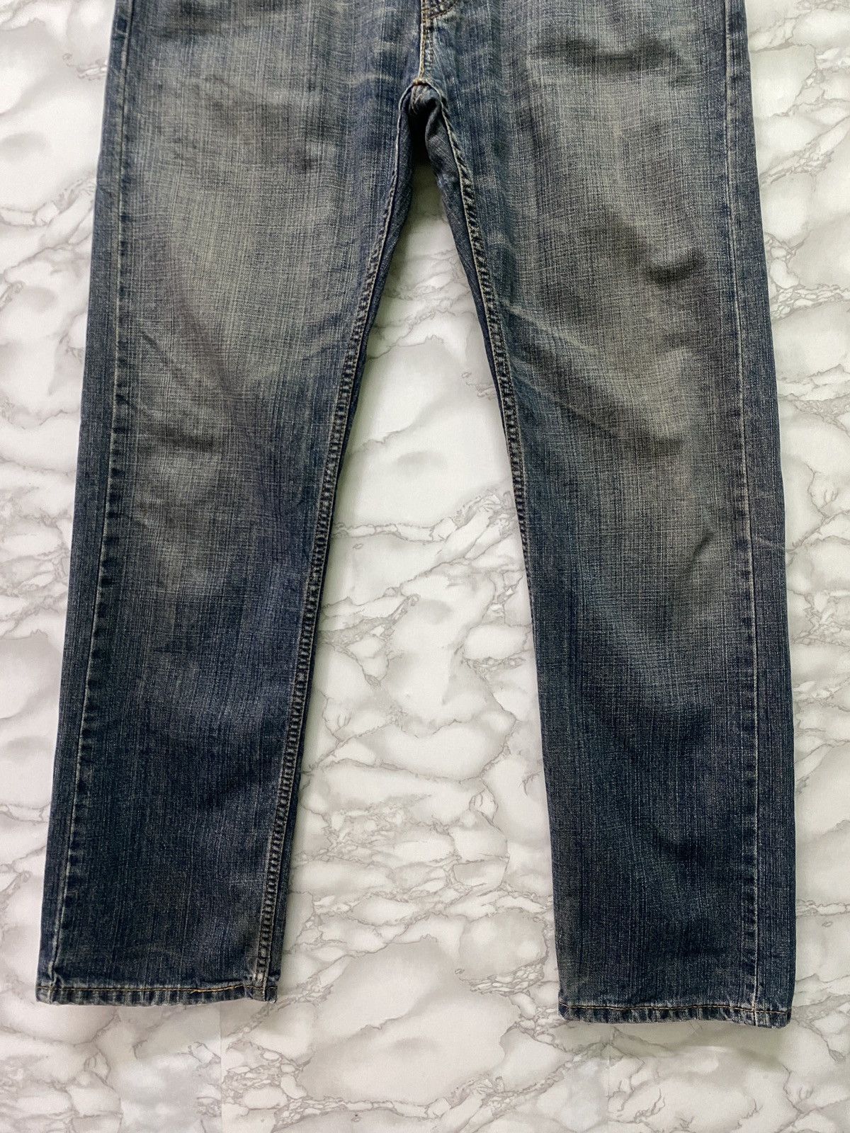 Levi's × Levi's Vintage Clothing Vintage LEVIS 505 Mid Blue Distressed Jeans -L17 Size US 35 - 8 Thumbnail