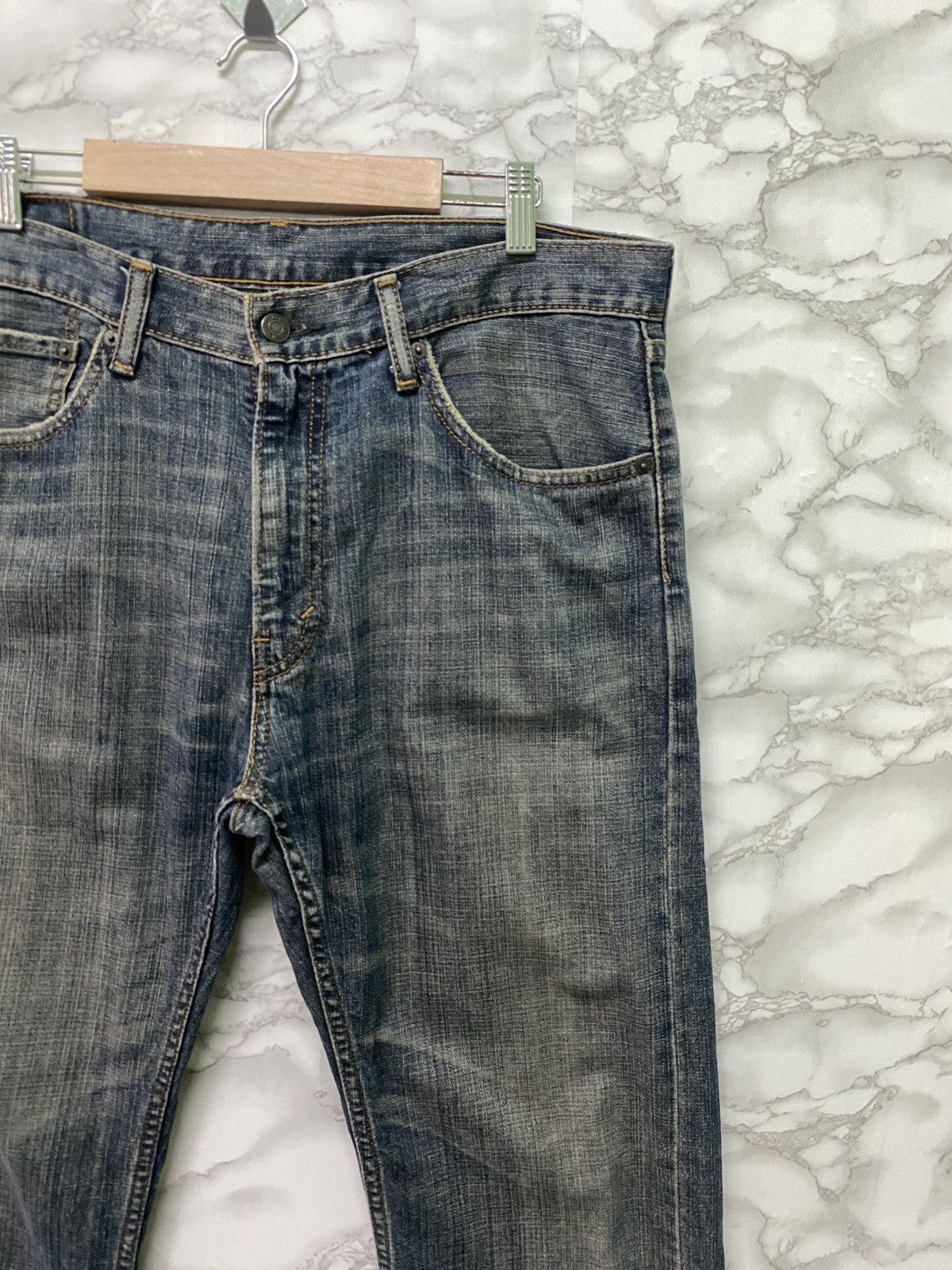 Levi's × Levi's Vintage Clothing Vintage LEVIS 505 Mid Blue Distressed Jeans -L17 Size US 35 - 5 Thumbnail