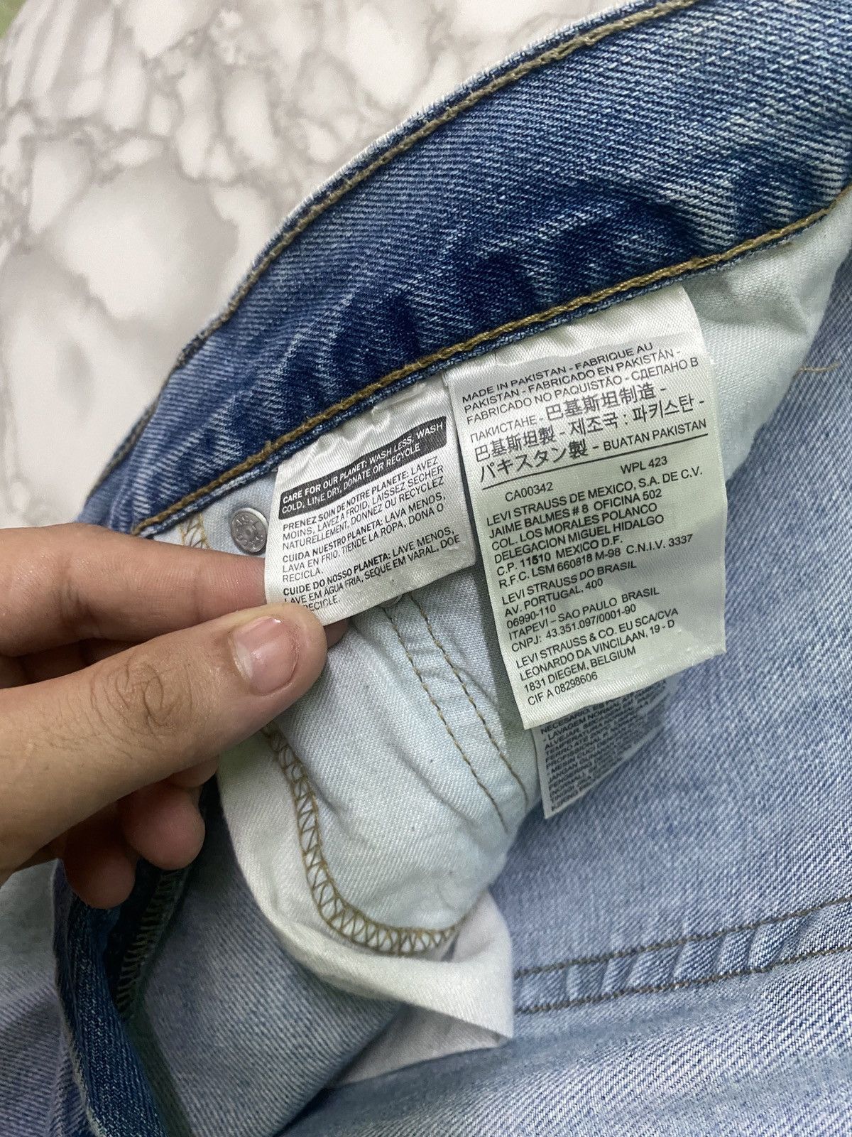 Levi's × Vintage Vintage LEVIS 505 Light Wash Distressed Jeans - L5 Size US 33 - 17 Thumbnail