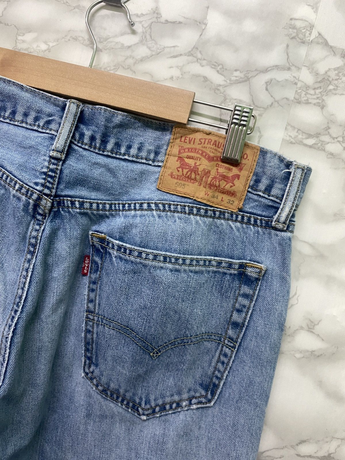 Levi's × Vintage Vintage LEVIS 505 Light Wash Distressed Jeans - L5 Size US 33 - 14 Thumbnail