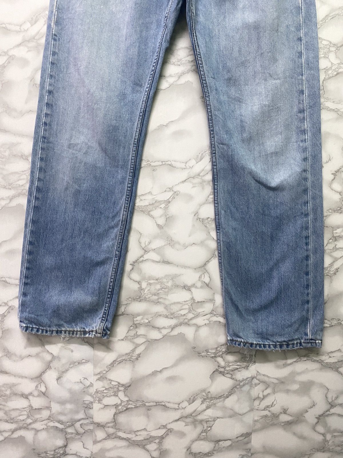 Levi's × Vintage Vintage LEVIS 505 Light Wash Distressed Jeans - L5 Size US 33 - 6 Thumbnail