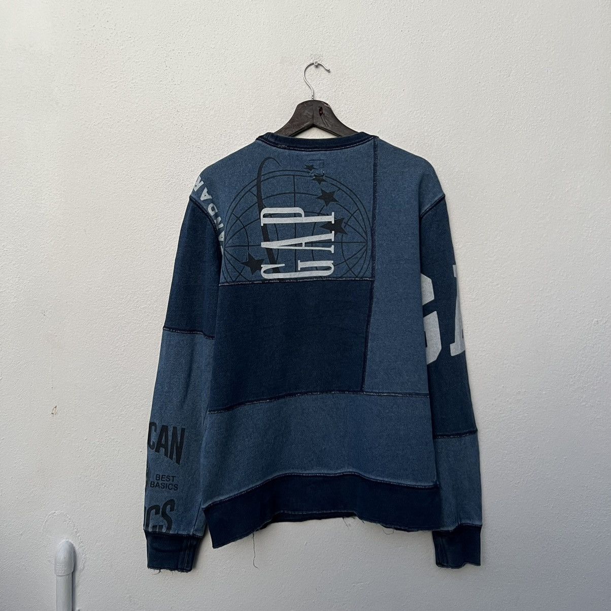 Japanese Brand VINTAGE GAP LOGO ORIGINALS OVERPRINT SWEATSHIRT CREWNECK Size US M / EU 48-50 / 2 - 10 Thumbnail