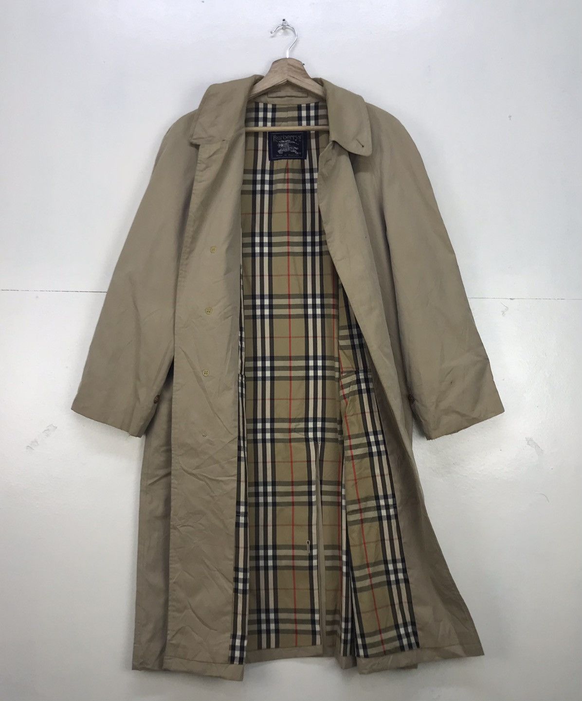 Made in England Burberry's Trench Coat