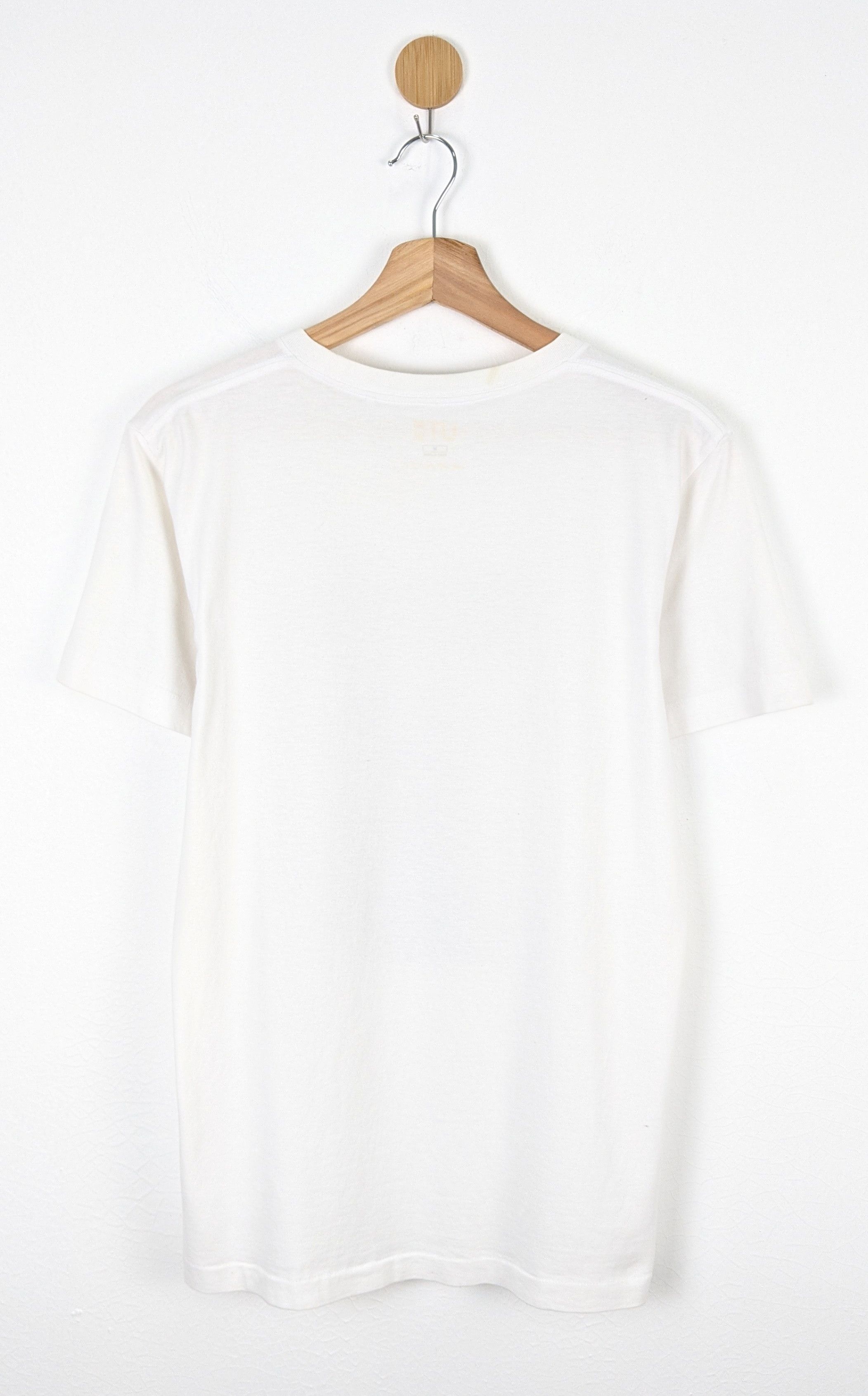 Kaws × Uniqlo Uniqlo Kaws Shirt Size US M / EU 48-50 / 2 - 3 Thumbnail