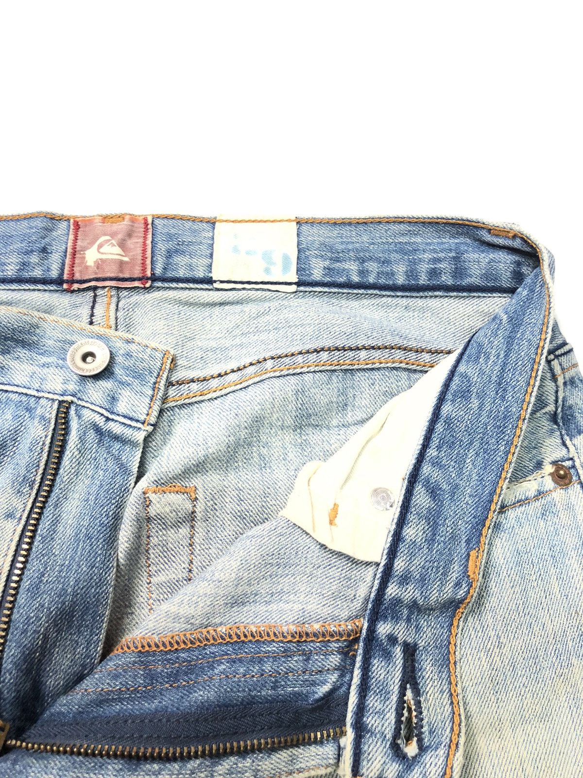 Quicksilver × Vintage VINTAGE QUICKSILVER DISSTRESSED BLUE WASH DENIM Size US 29 - 6 Thumbnail