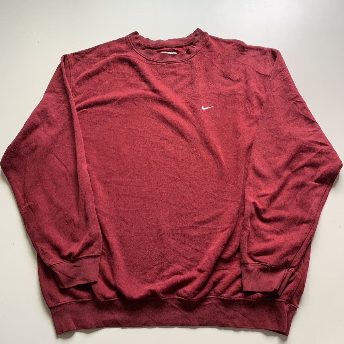Nike Vintage 2000s Nike Embroidered Swoosh Crewneck Men's XXL Red Size US XXL / EU 58 / 5 - 1 Thumbnail