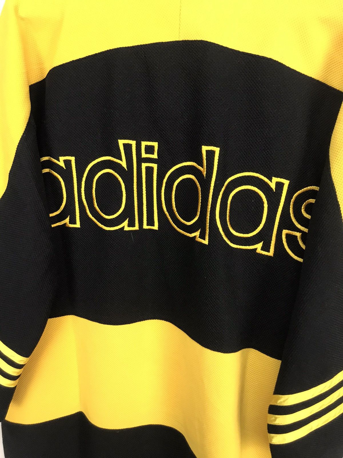 Adidas Vintage adidas embroidered logo jersey vneck shirt Size US L / EU 52-54 / 3 - 6 Thumbnail