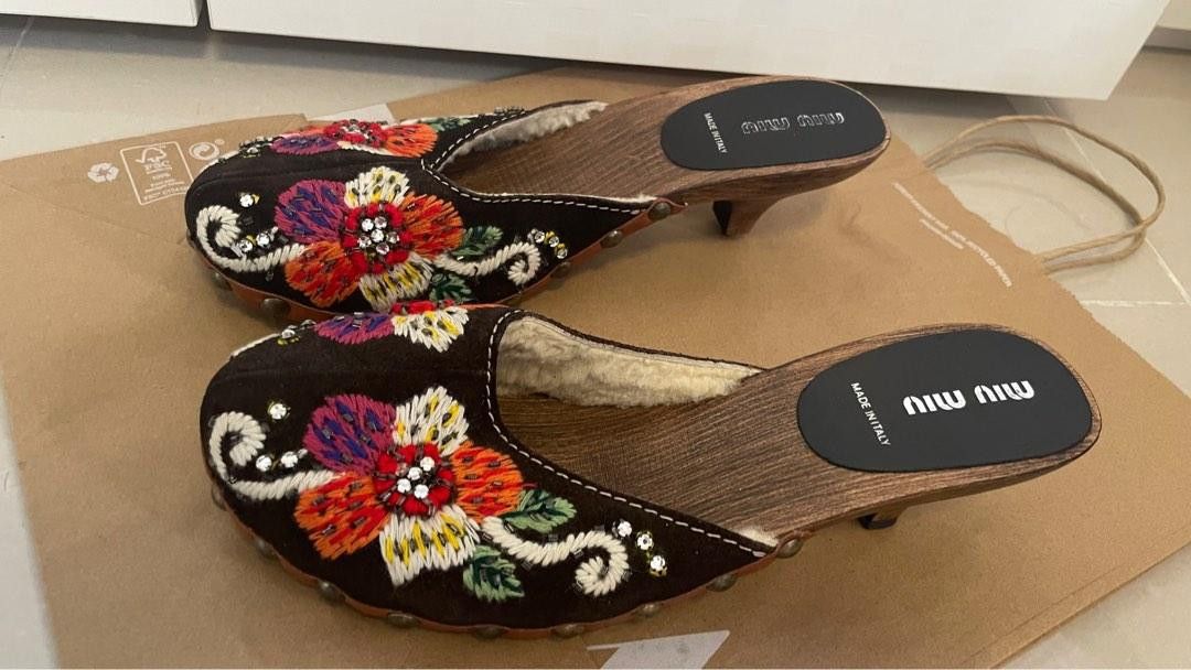 Miu Miu Miu Miu vintage wooden clogs Size US 8 / IT 38 - 1 Thumbnail