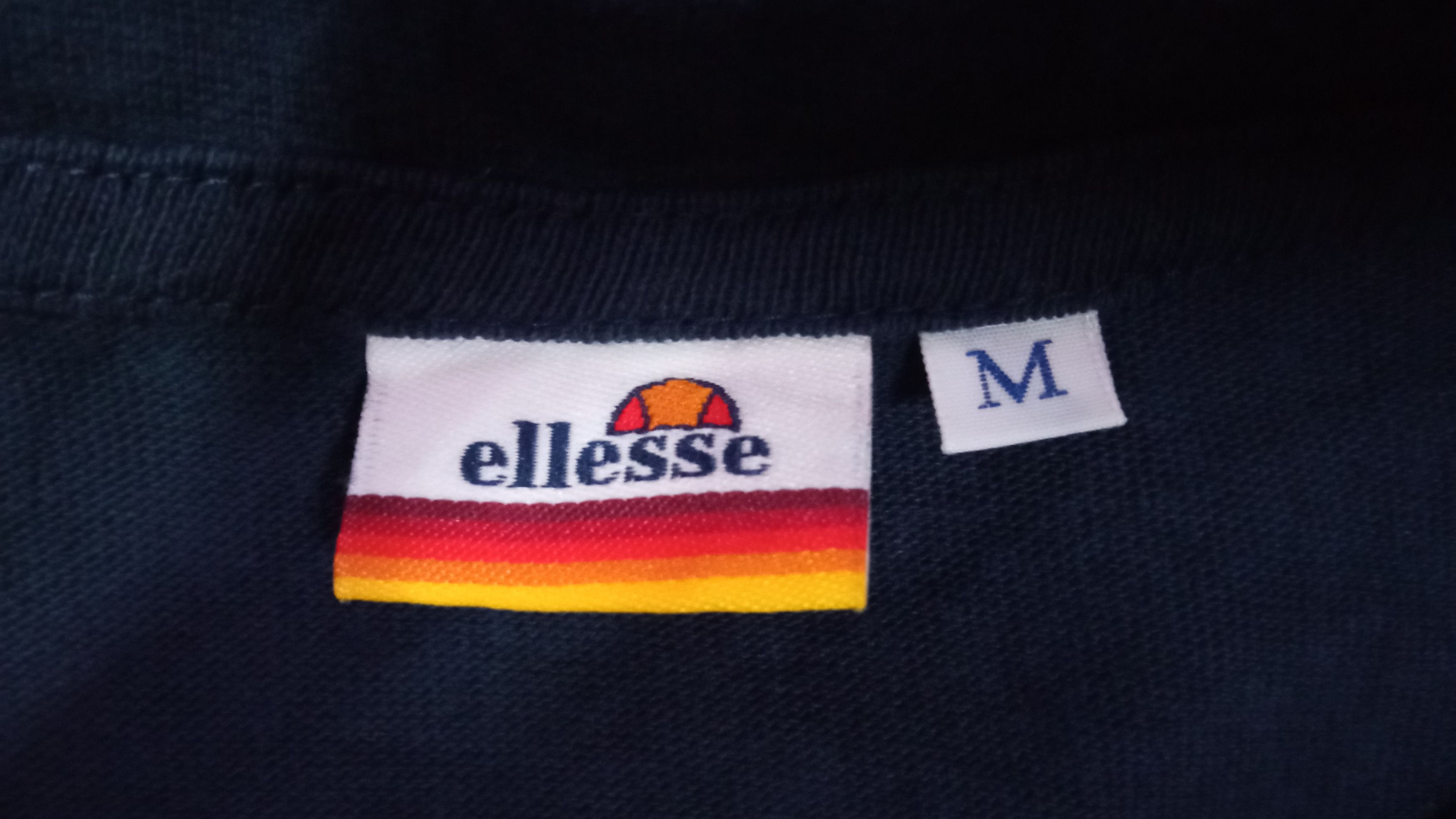 Ellesse × Japanese Brand × Vintage 🔥🔥Ellesse Spell Out Logo T-Shirt Size US M / EU 48-50 / 2 - 21 Thumbnail