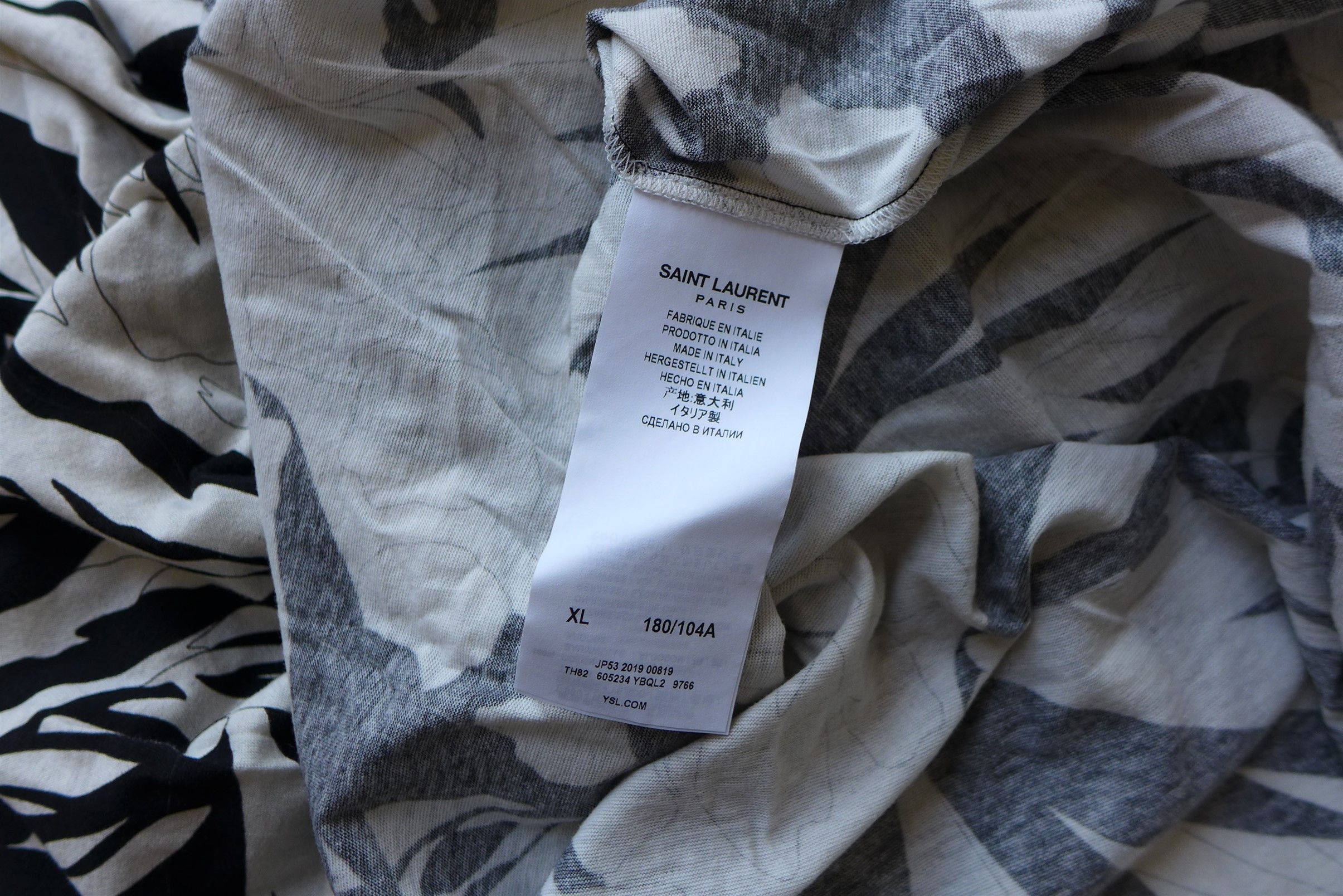 Saint Laurent Paris Saint Laurent SS20 Jungle Flower Print T-Shirt Size US XL / EU 56 / 4 - 10 Thumbnail