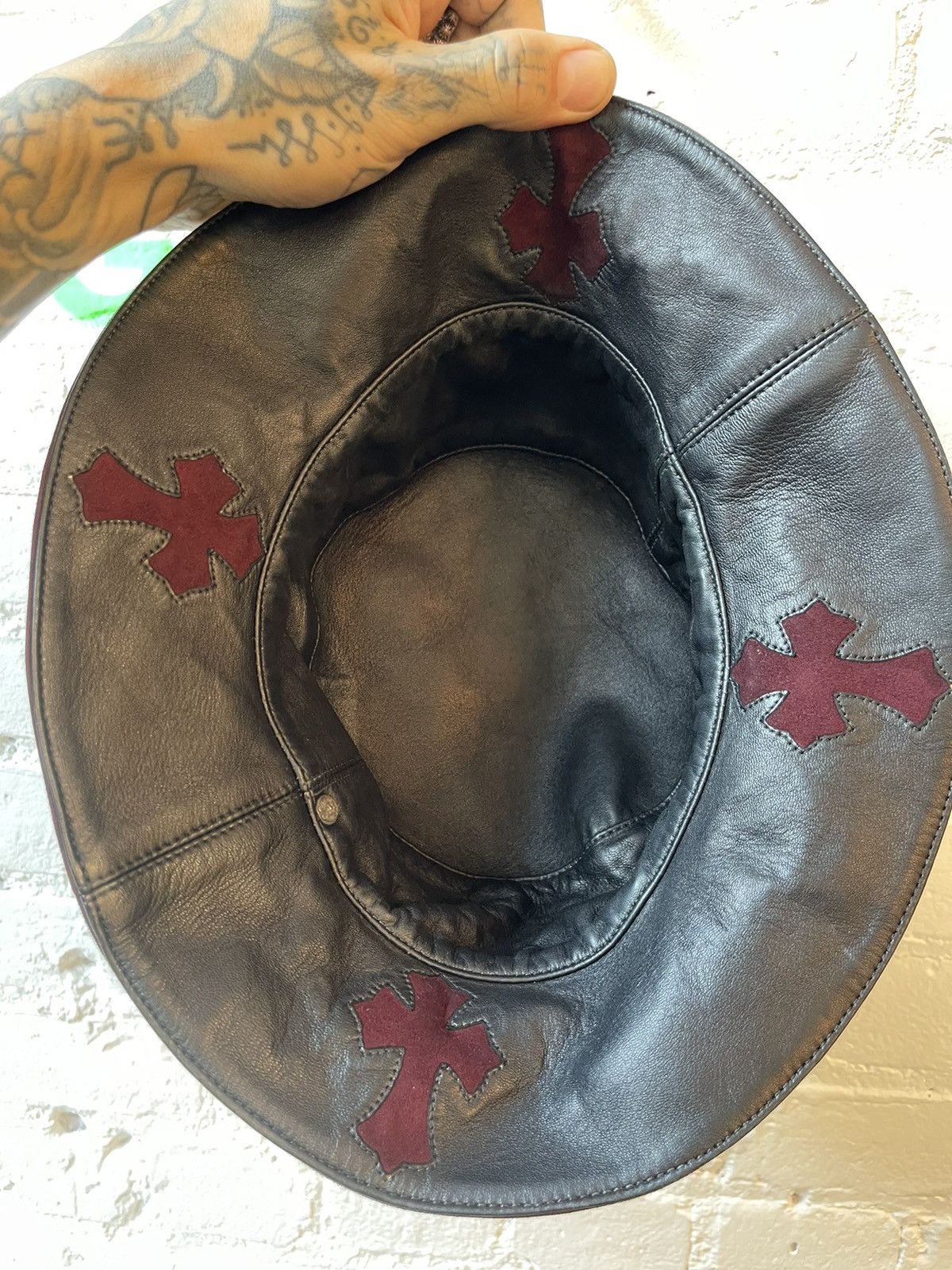 Chrome Hearts Chrome Hearts 1/1 SUEDE CROSS BUCKET HAT REVERSIBLE 4G Size ONE SIZE - 10 Thumbnail