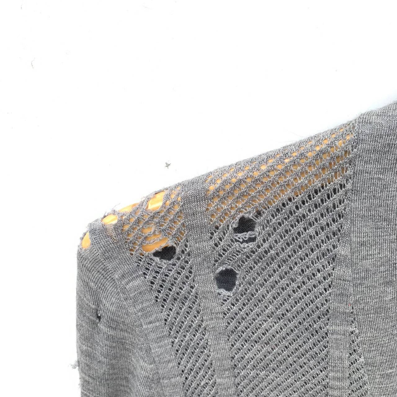 Prada prada distressed cardigan Size US S / EU 44-46 / 1 - 3 Thumbnail