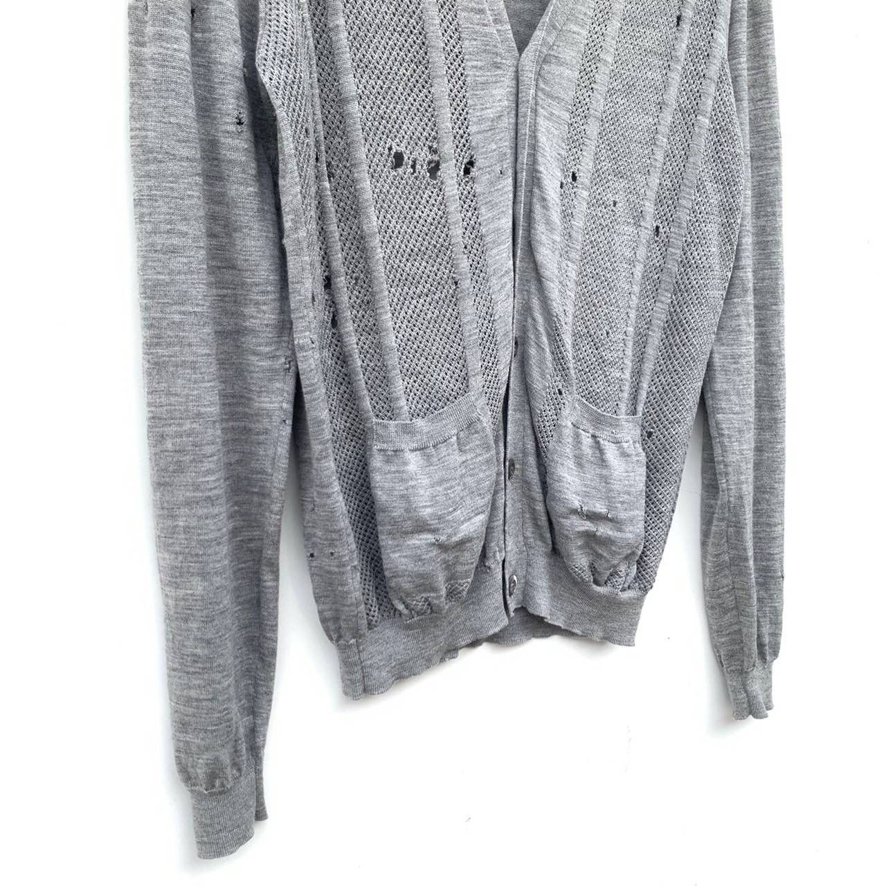 Prada prada distressed cardigan Size US S / EU 44-46 / 1 - 4 Thumbnail