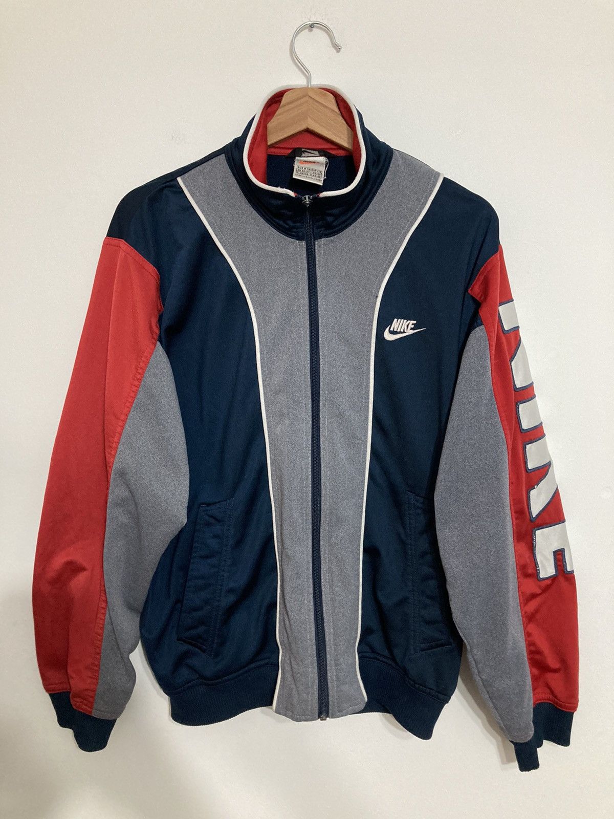 Nike Nike Vintage 90s tracksuit spellout skate rare new drop Size US S / EU 44-46 / 1 - 1 Thumbnail