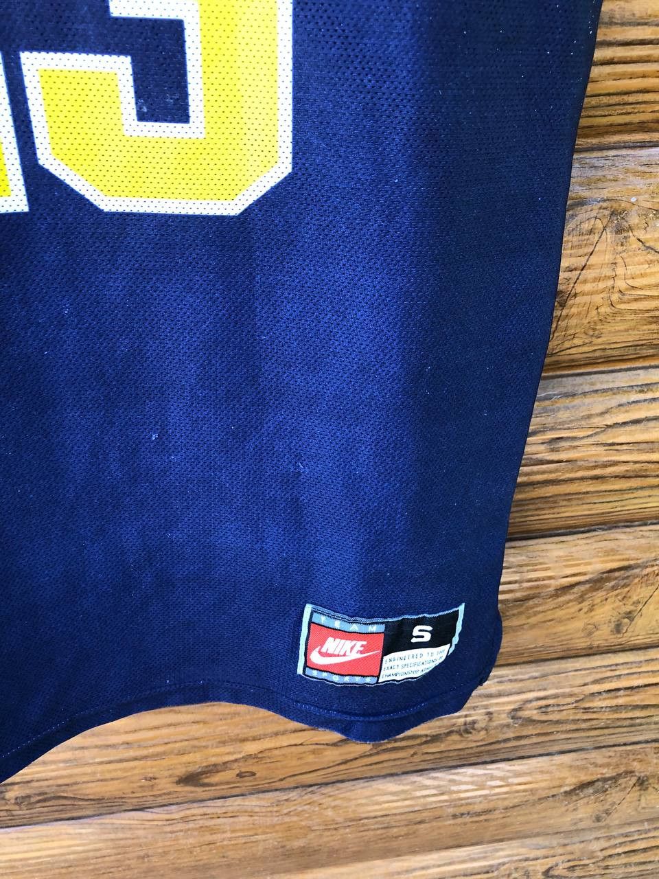 NBA Vintage Michigan Wolverines #23 Nike Basketball Jersey Size US S / EU 44-46 / 1 - 6 Thumbnail