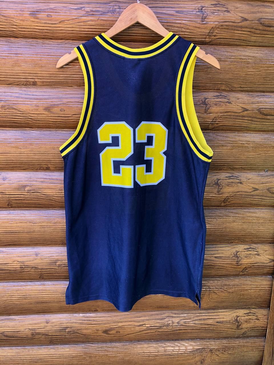 NBA Vintage Michigan Wolverines #23 Nike Basketball Jersey Size US S / EU 44-46 / 1 - 3 Thumbnail