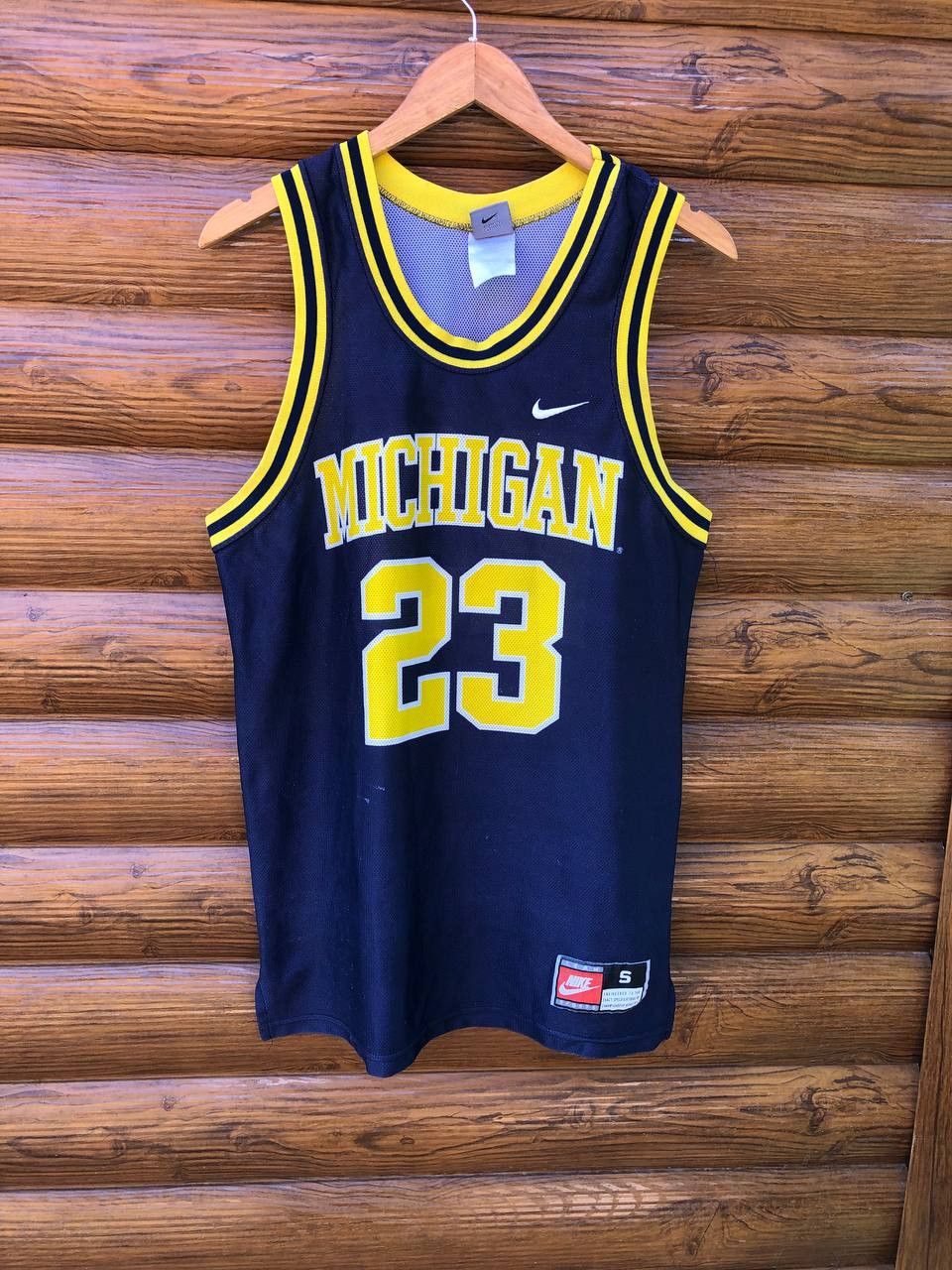 NBA Vintage Michigan Wolverines #23 Nike Basketball Jersey Size US S / EU 44-46 / 1 - 1 Thumbnail