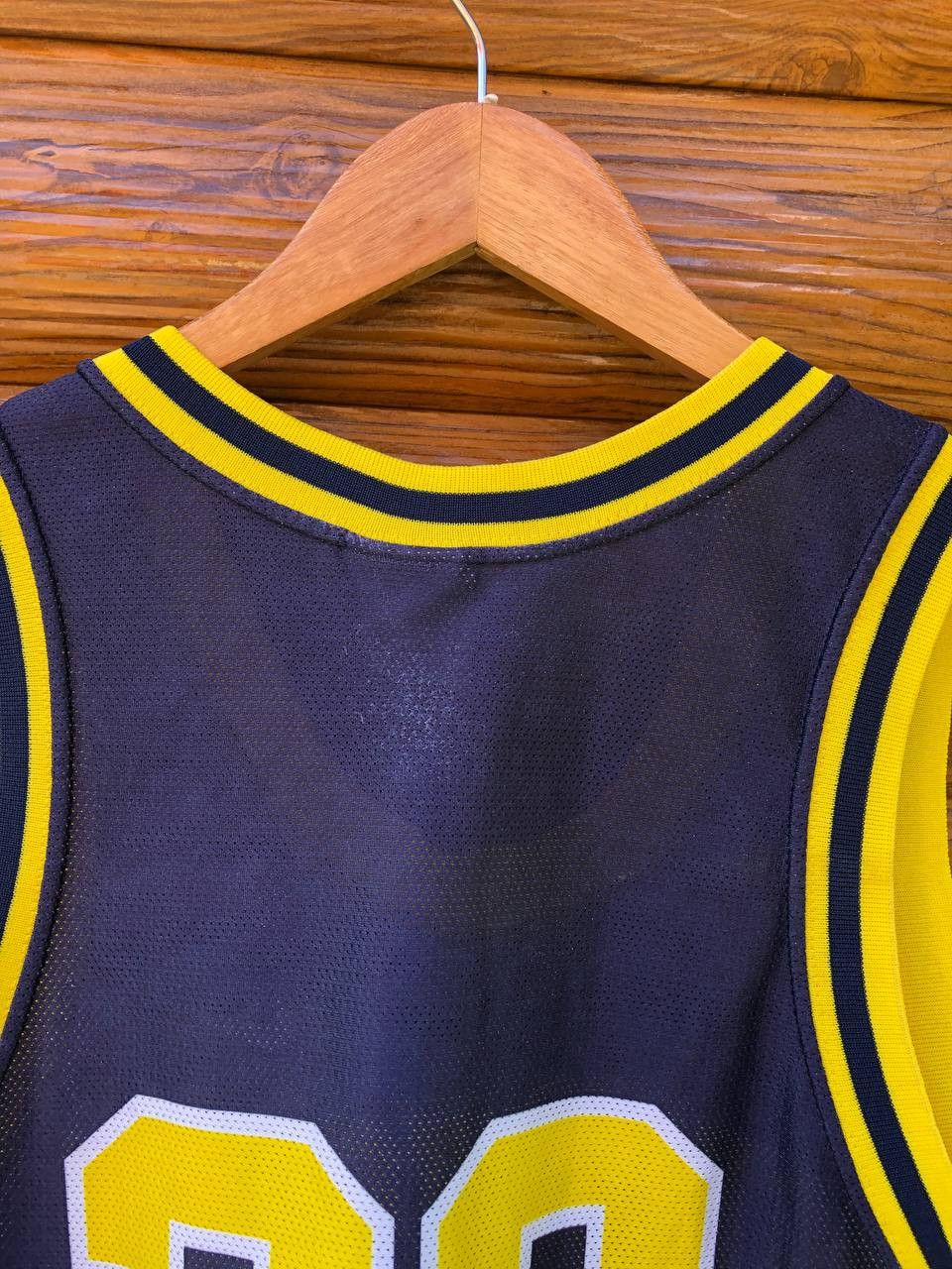 NBA Vintage Michigan Wolverines #23 Nike Basketball Jersey Size US S / EU 44-46 / 1 - 4 Thumbnail