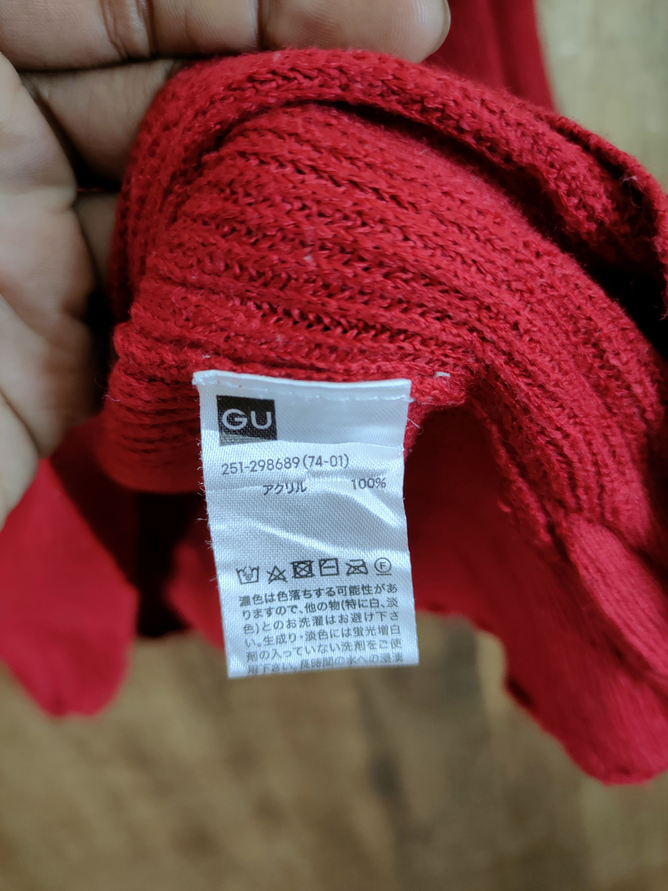 Japanese Brand D GU red ballon sleeve knitwear japan #46-946 Size US M / EU 48-50 / 2 - 6 Thumbnail