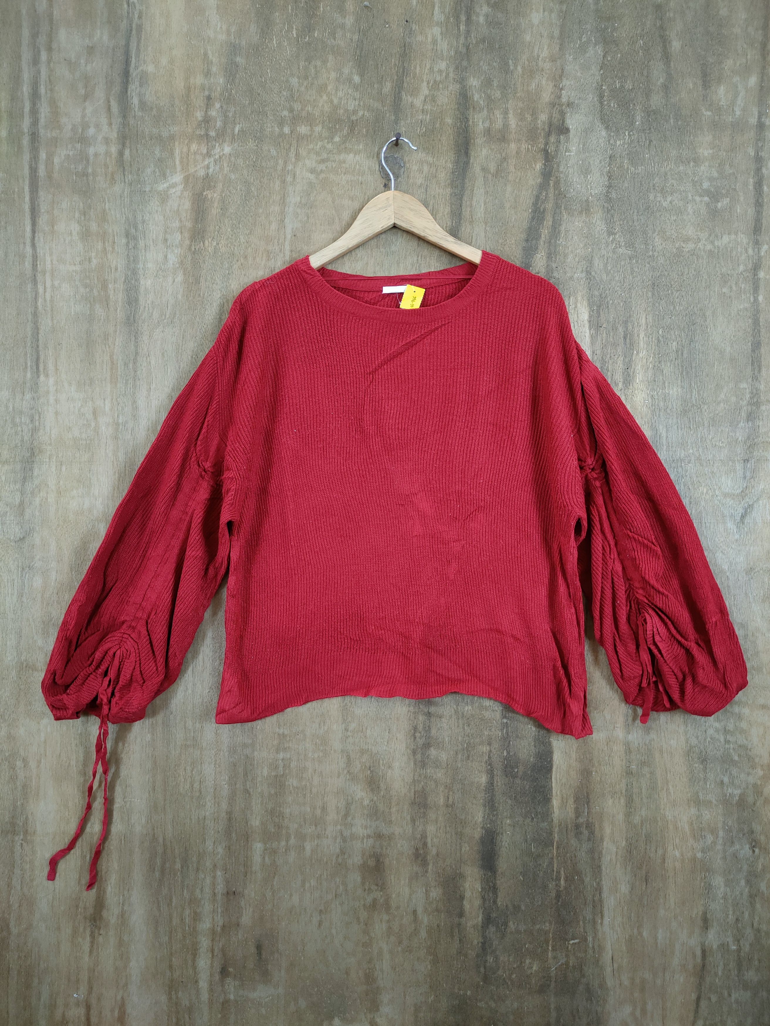 Japanese Brand D GU red ballon sleeve knitwear japan #46-946 Size US M / EU 48-50 / 2 - 1 Thumbnail