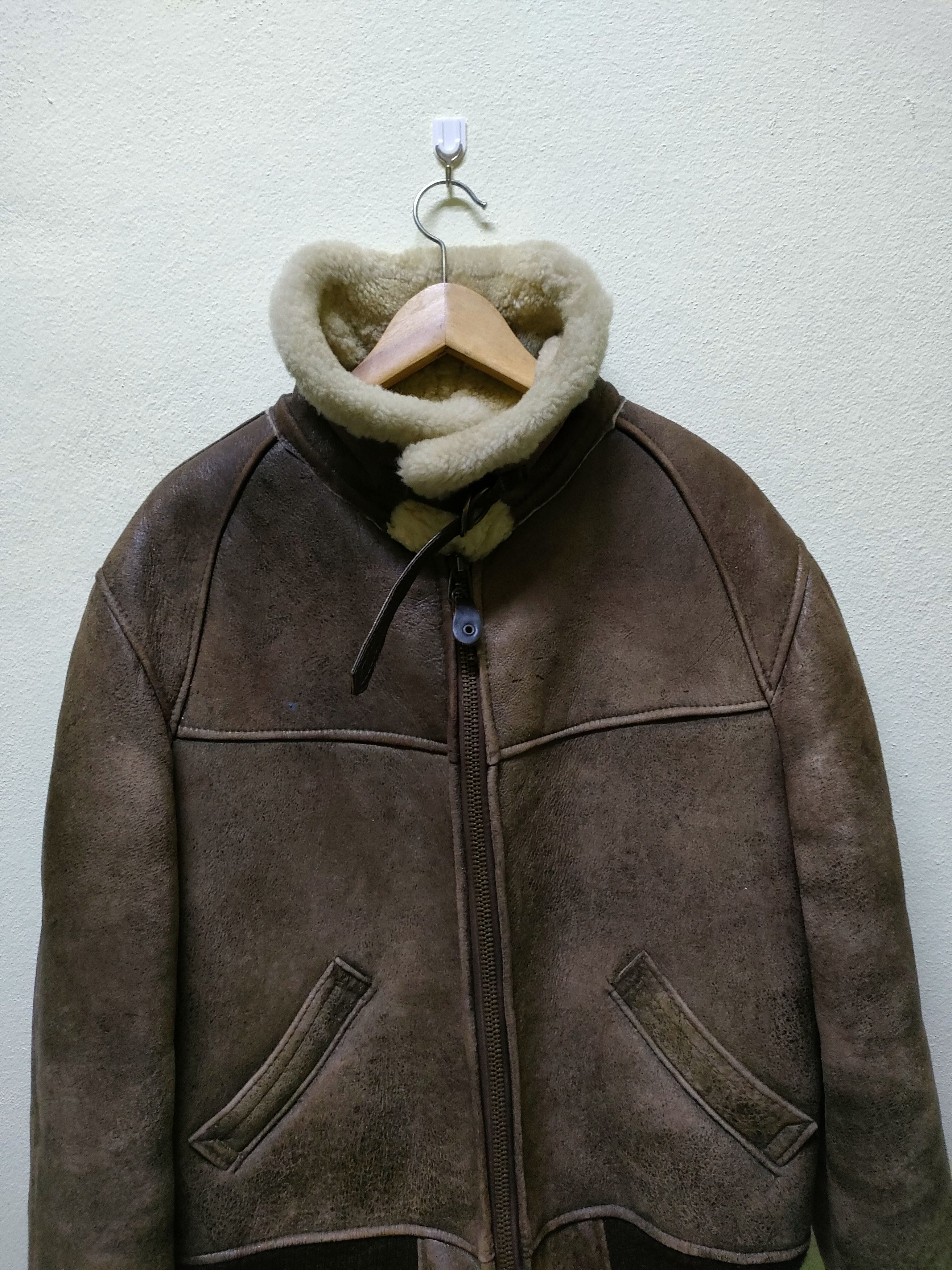Avirex Avirex Sherpa Type B-6 Distressed Jacket Size US M / EU 48-50 / 2 - 9 Thumbnail