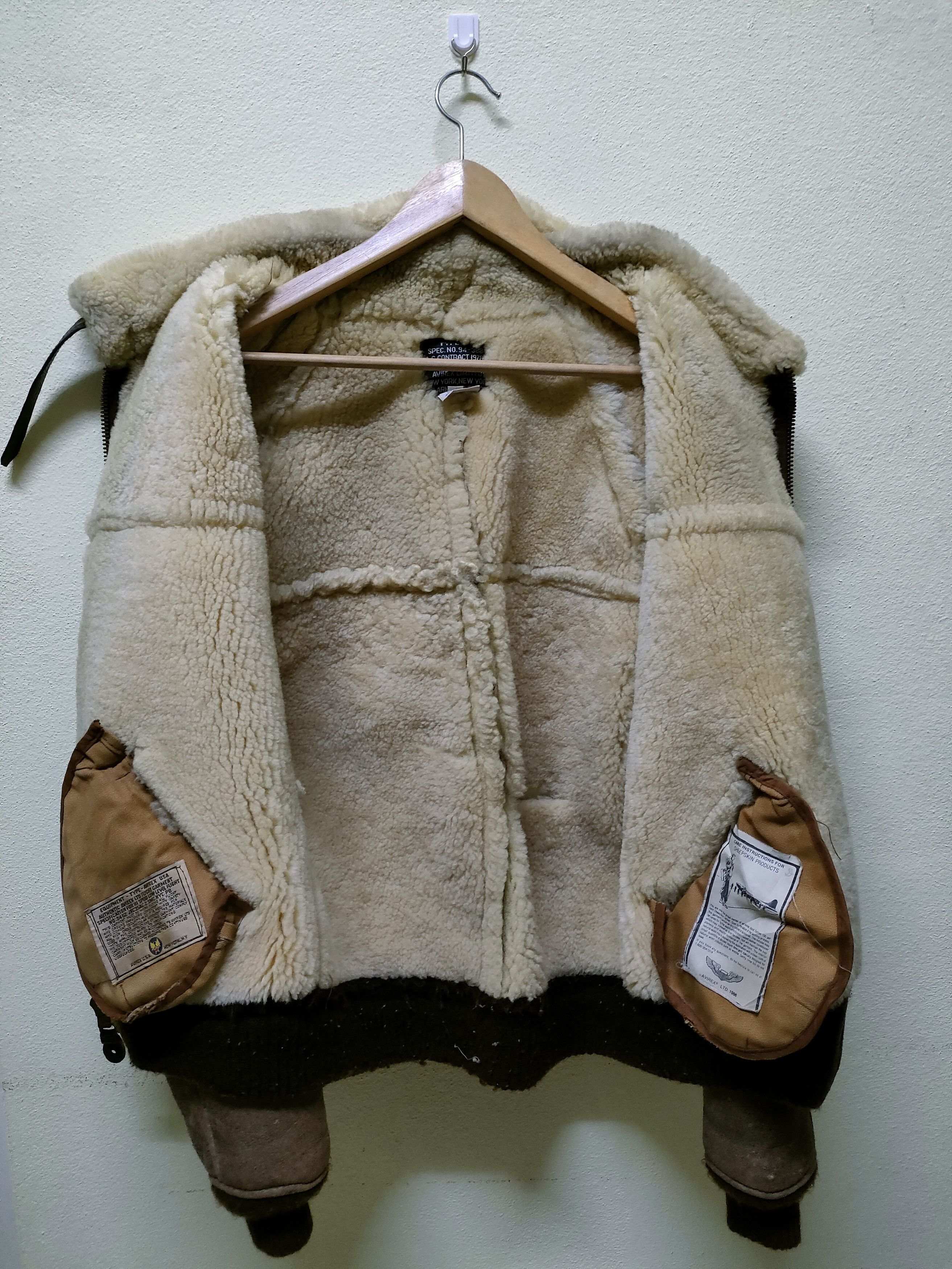 Avirex Avirex Sherpa Type B-6 Distressed Jacket Size US M / EU 48-50 / 2 - 7 Thumbnail