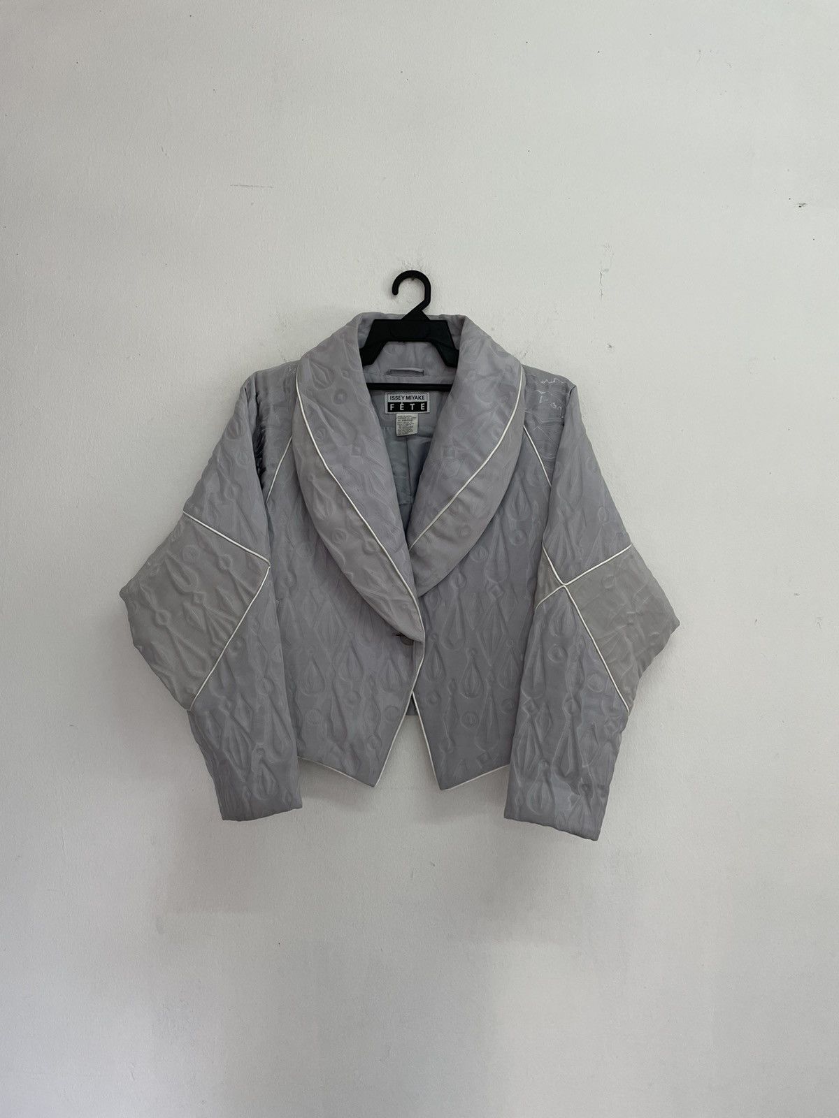 Issey Miyake Issey Miyake FETE Size M / US 6-8 / IT 42-44 - 1 Thumbnail