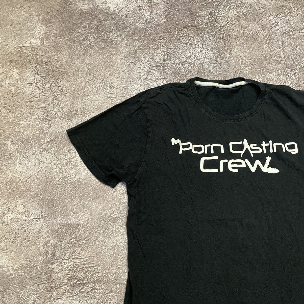 Vintage Vintage Y2K Porn Casting Crew Graphic Tee Streetwear Boxy L Size US L / EU 52-54 / 3 - 4 Thumbnail