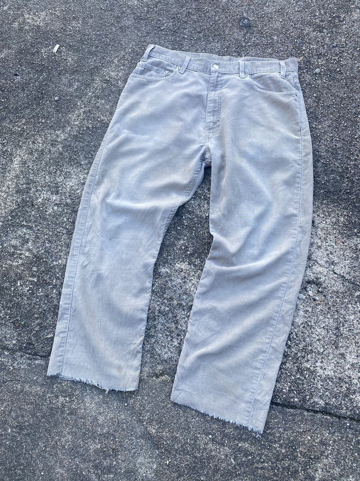 Vintage Distressed Levis 505 Corduroy Pants