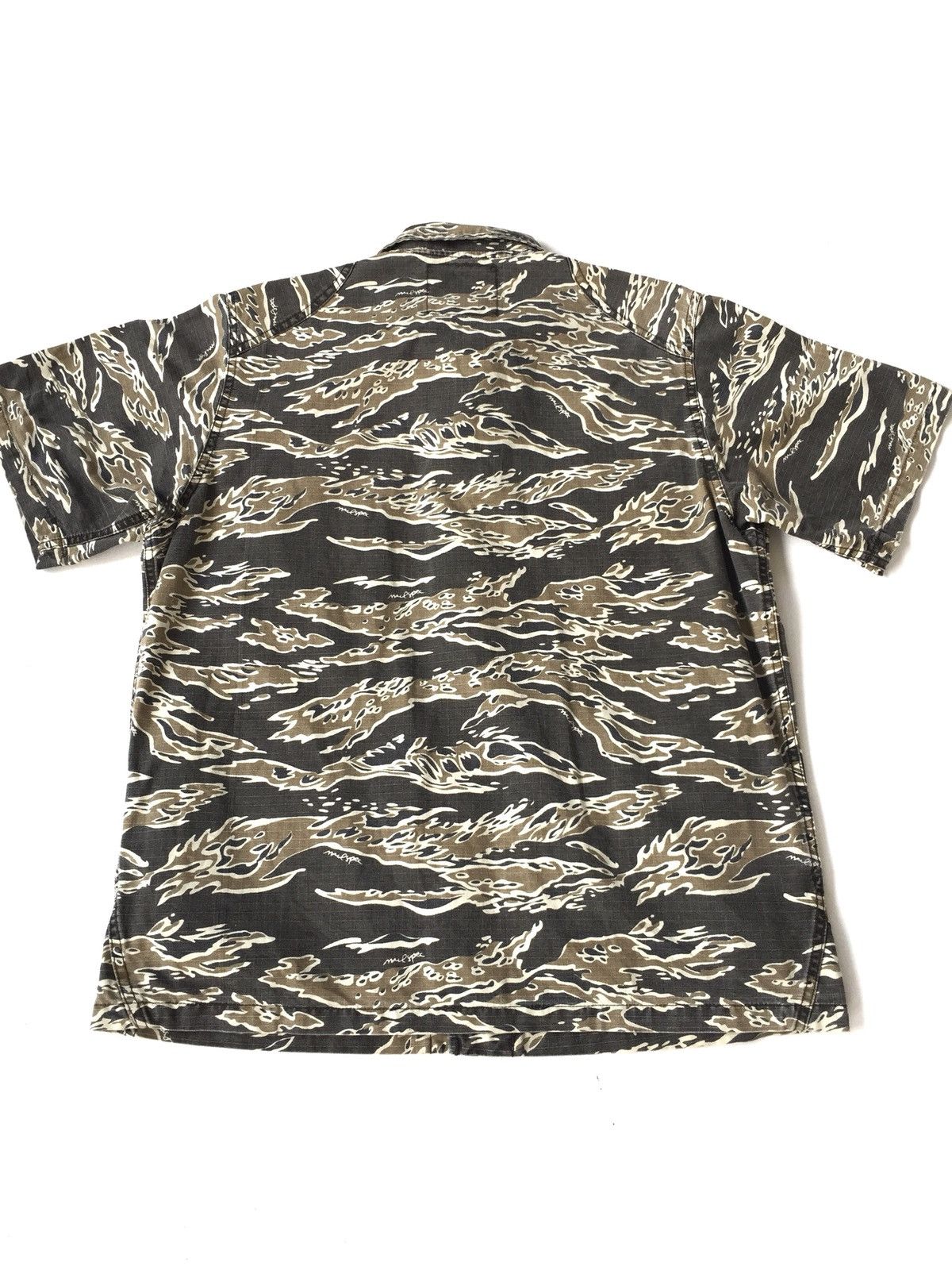 Wtaps SS02 Tiger Stripe Military Shirt Size US L / EU 52-54 / 3 - 4 Thumbnail