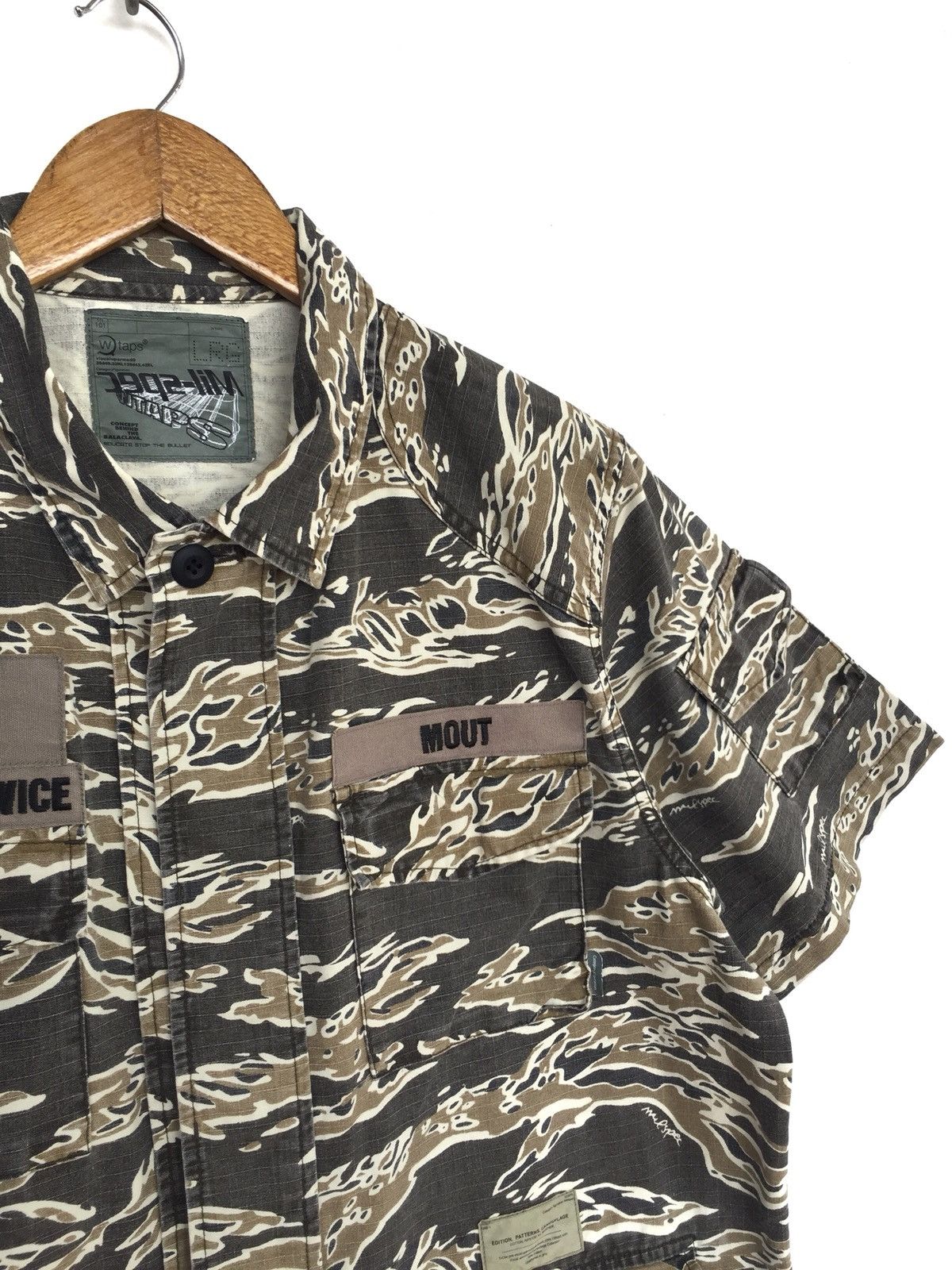 Wtaps SS02 Tiger Stripe Military Shirt Size US L / EU 52-54 / 3 - 6 Thumbnail