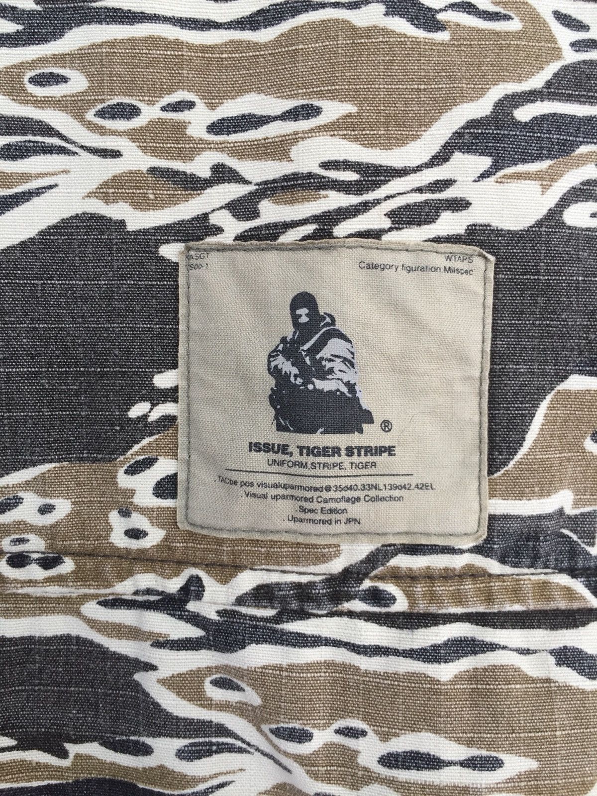 Wtaps SS02 Tiger Stripe Military Shirt Size US L / EU 52-54 / 3 - 12 Thumbnail