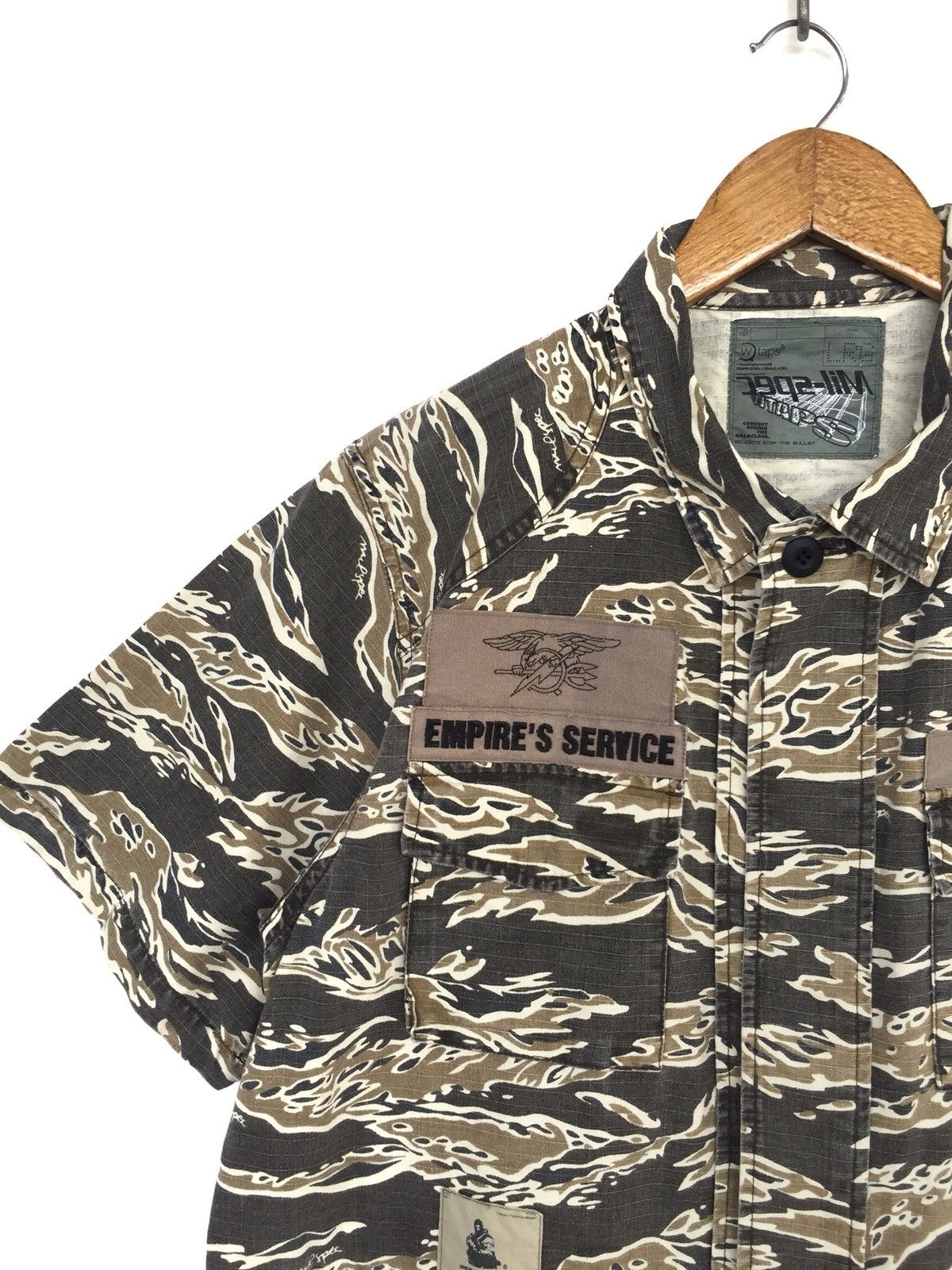 Wtaps SS02 Tiger Stripe Military Shirt Size US L / EU 52-54 / 3 - 7 Thumbnail