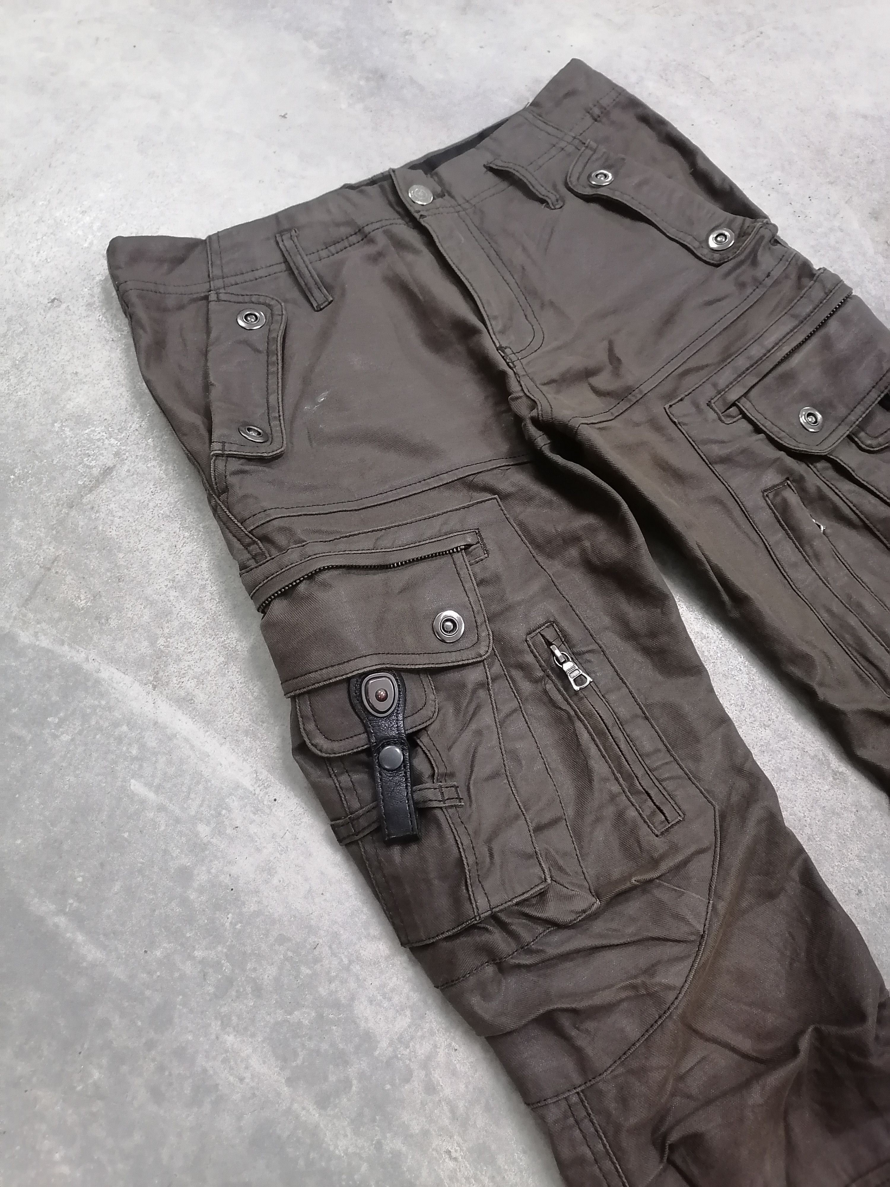 Tornado Mart Tornado Mart Japan Utility Cargo Waxed Flare Pants Size US 30 / EU 46 - 6 Thumbnail