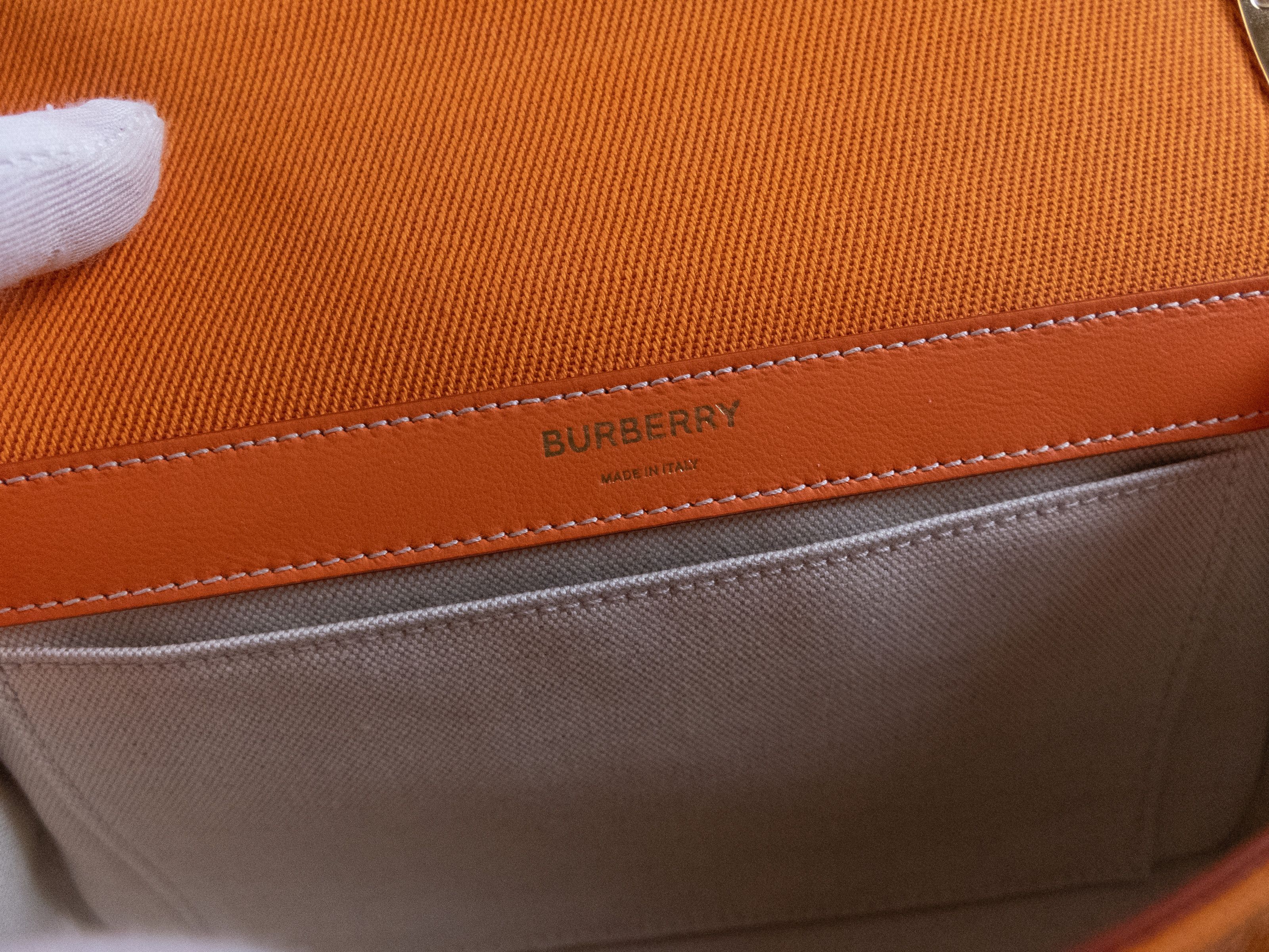 Burberry BURBERRY Lola Horseferry orange canvas chain shoulder bag Size ONE SIZE - 12 Thumbnail