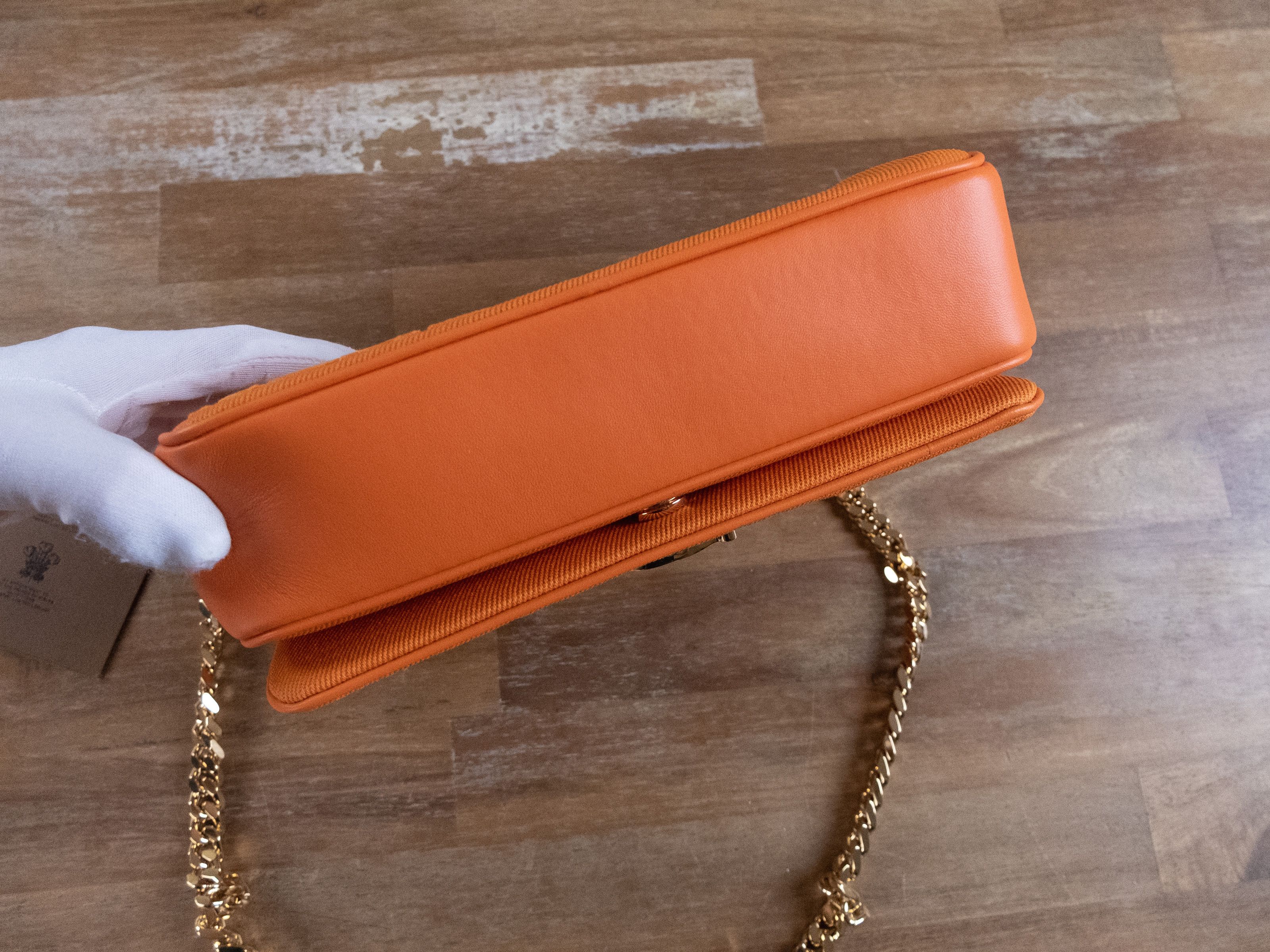 Burberry BURBERRY Lola Horseferry orange canvas chain shoulder bag Size ONE SIZE - 8 Thumbnail